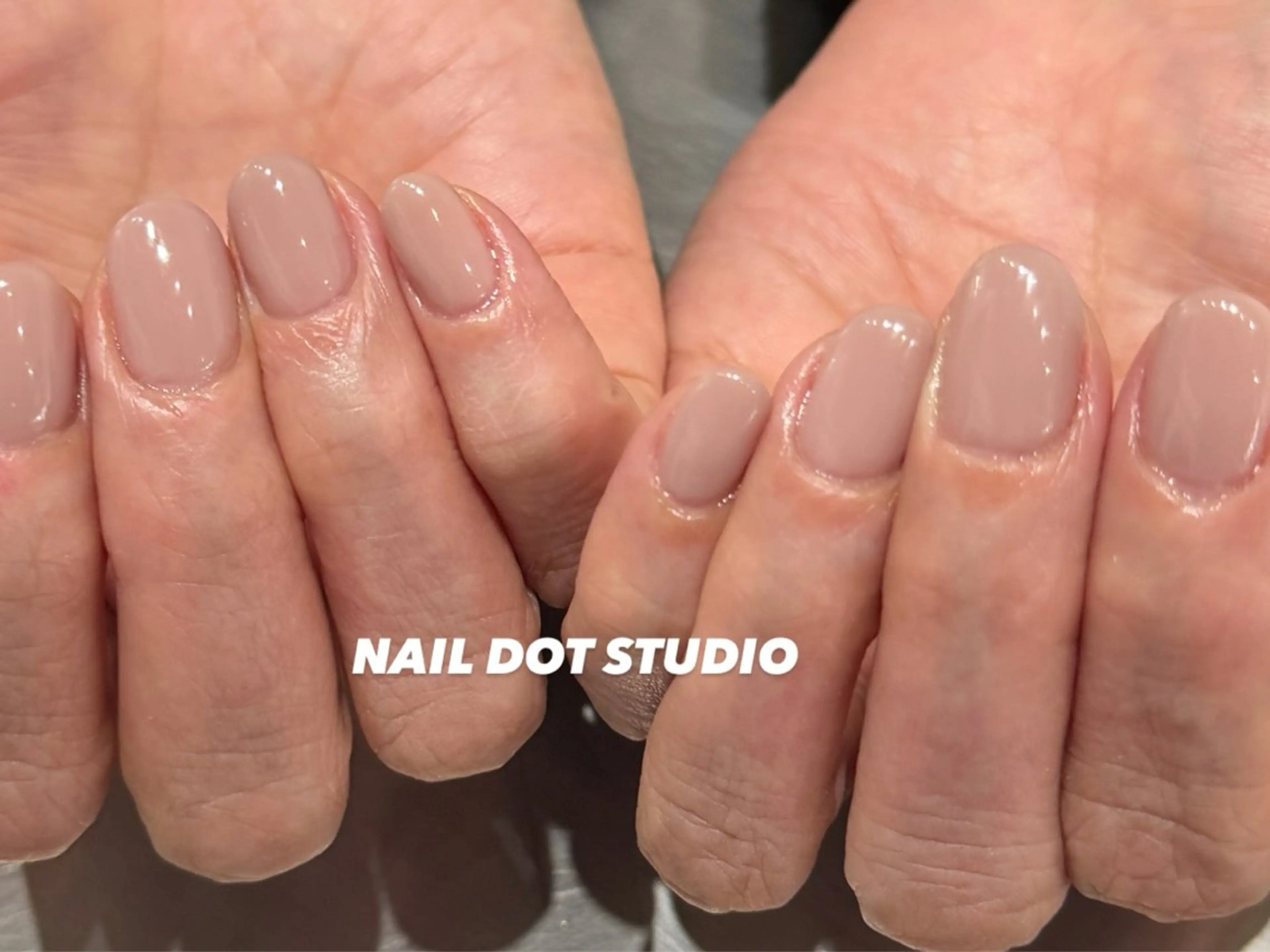 ネイル ハンドネイル NAILDOTSTU DIO SEINAのネイルデザイン
