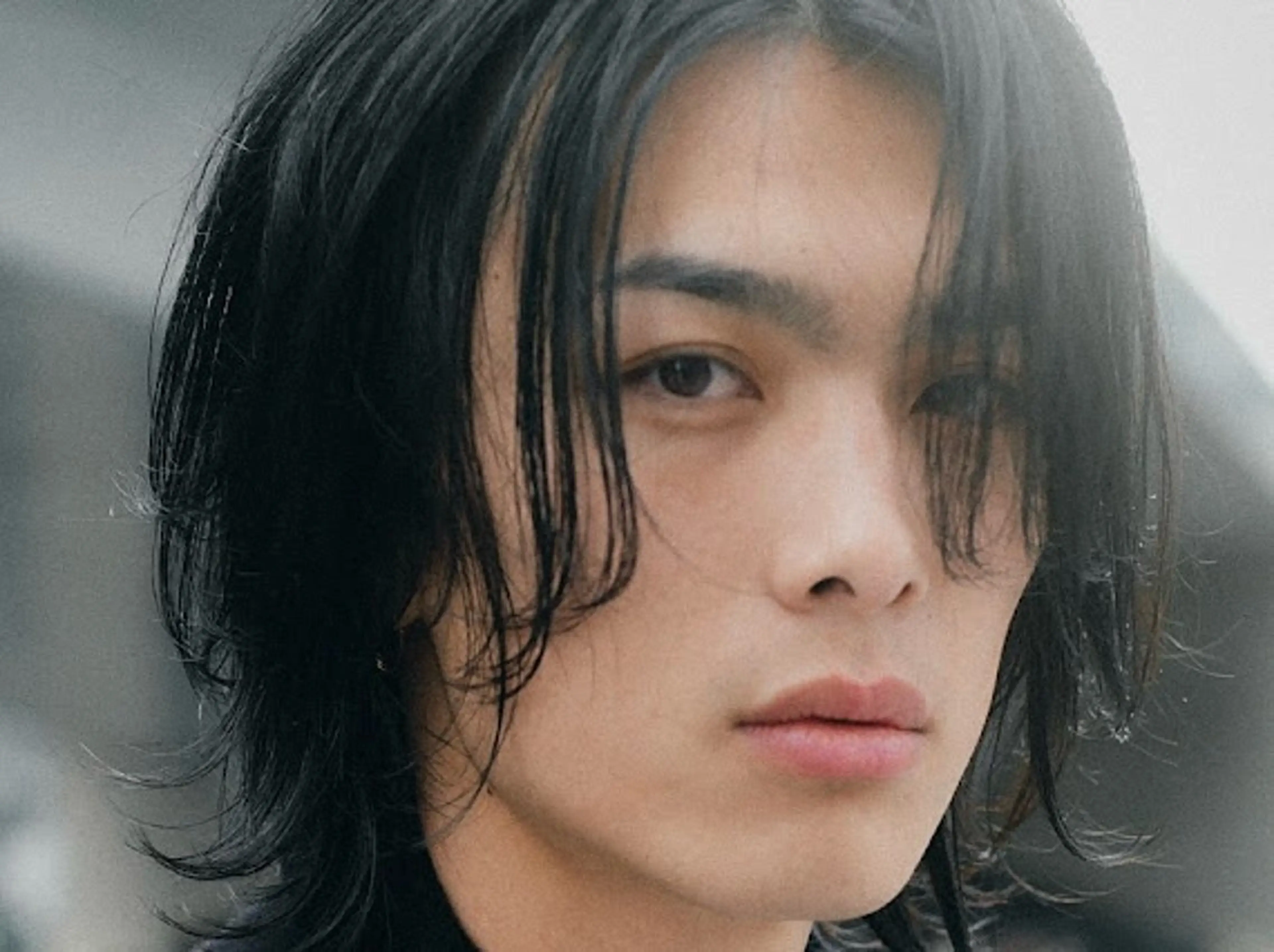 ミディアム パーマ メンズ レディース／メンズ パーマ特化／内山遥斗のヘアスタイル