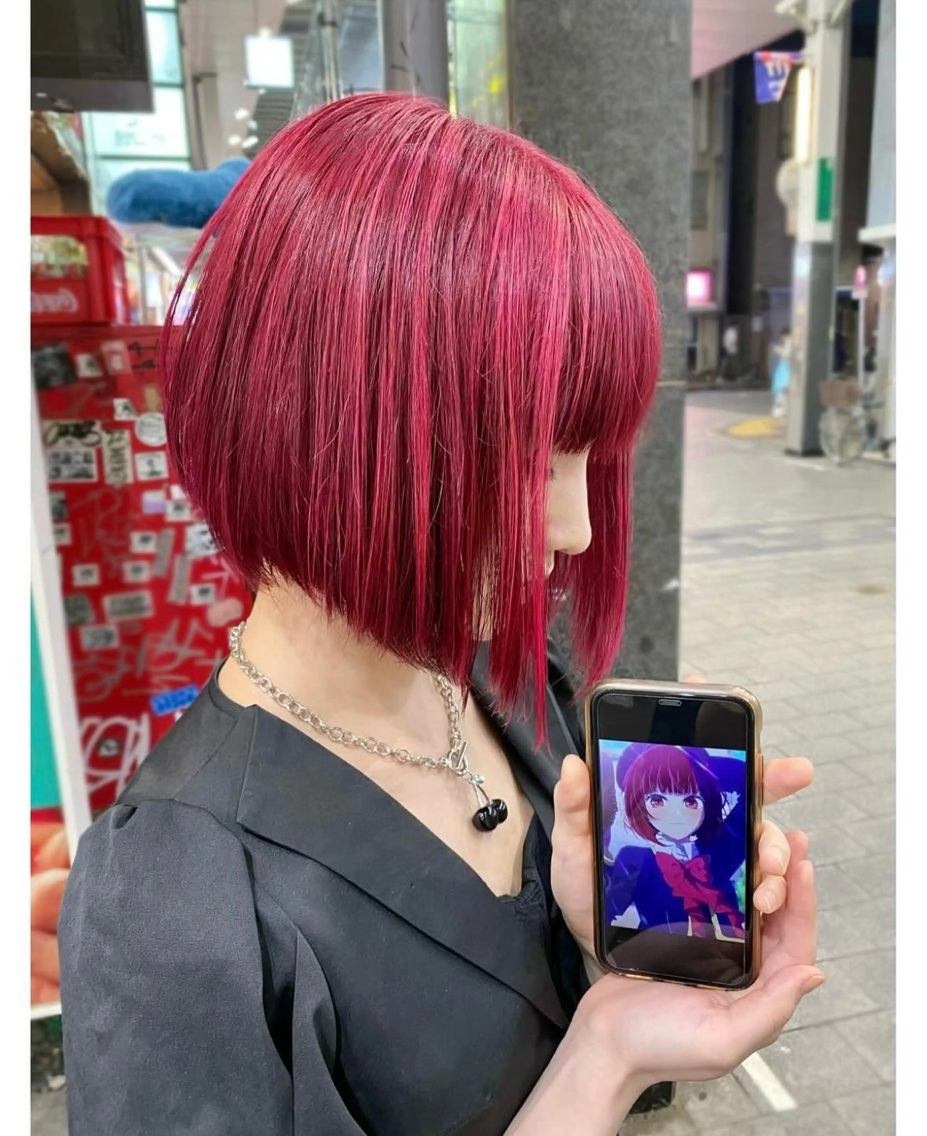 ショート カラー レッドカラー ボブ ヘアカラー TSUNO🦖 派手髪/オタク美容師のヘアスタイル