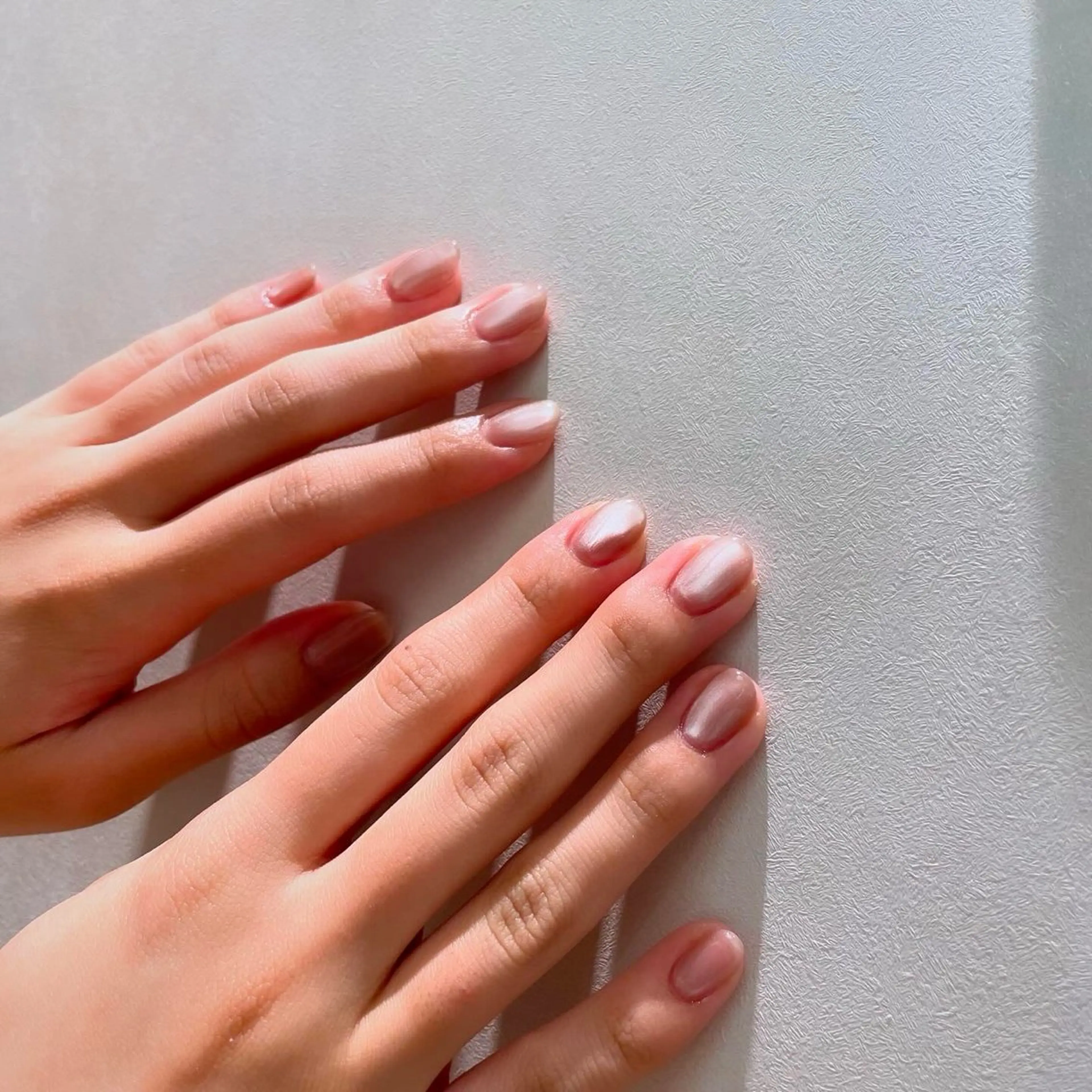 ネイル Rika🌼 シンプル•マグネットのネイルデザイン