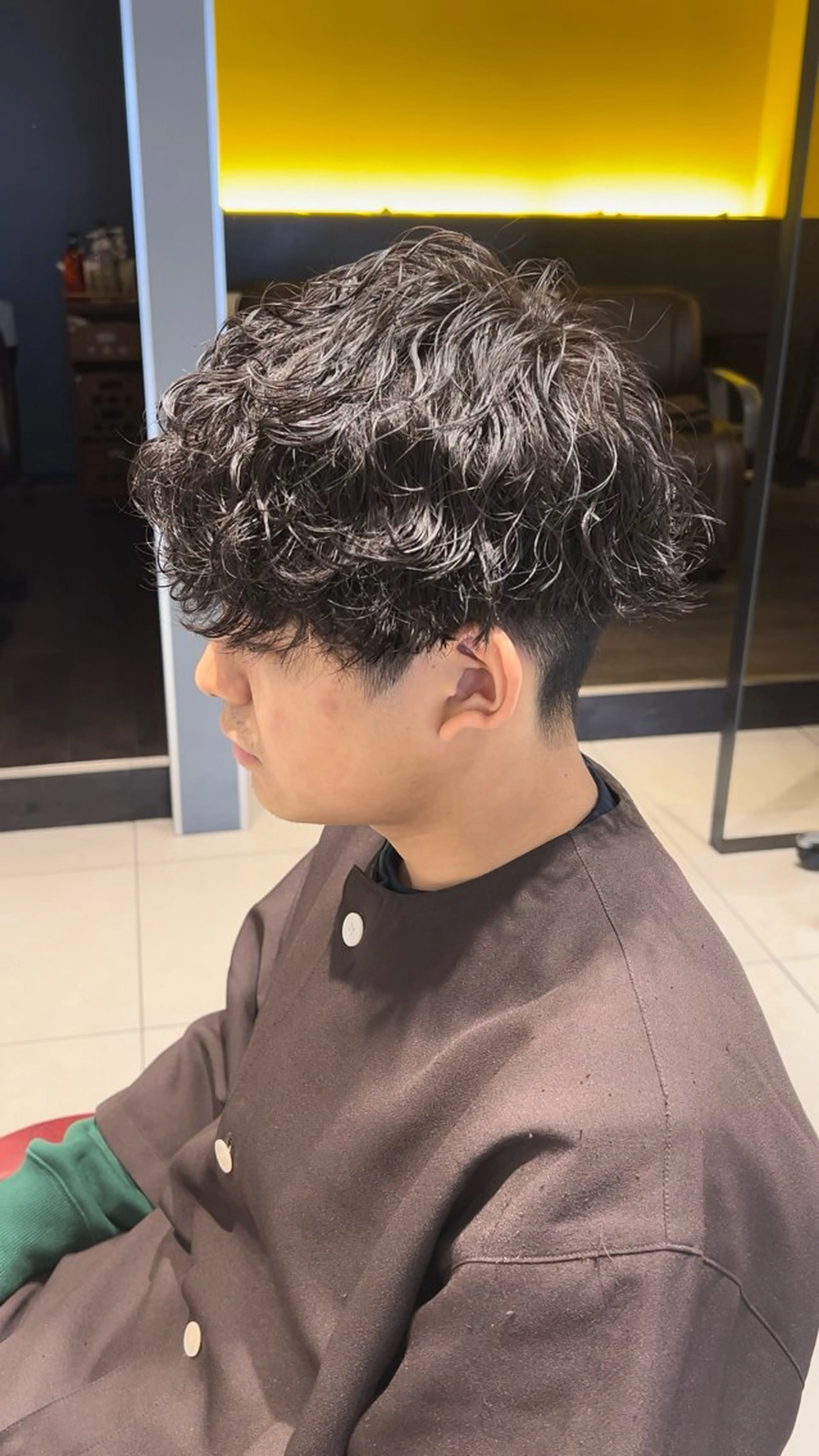 パーマ メンズ メンズパーマ 波巻きパーマ メンズパーマは私一択 佐藤有紀のヘアスタイル