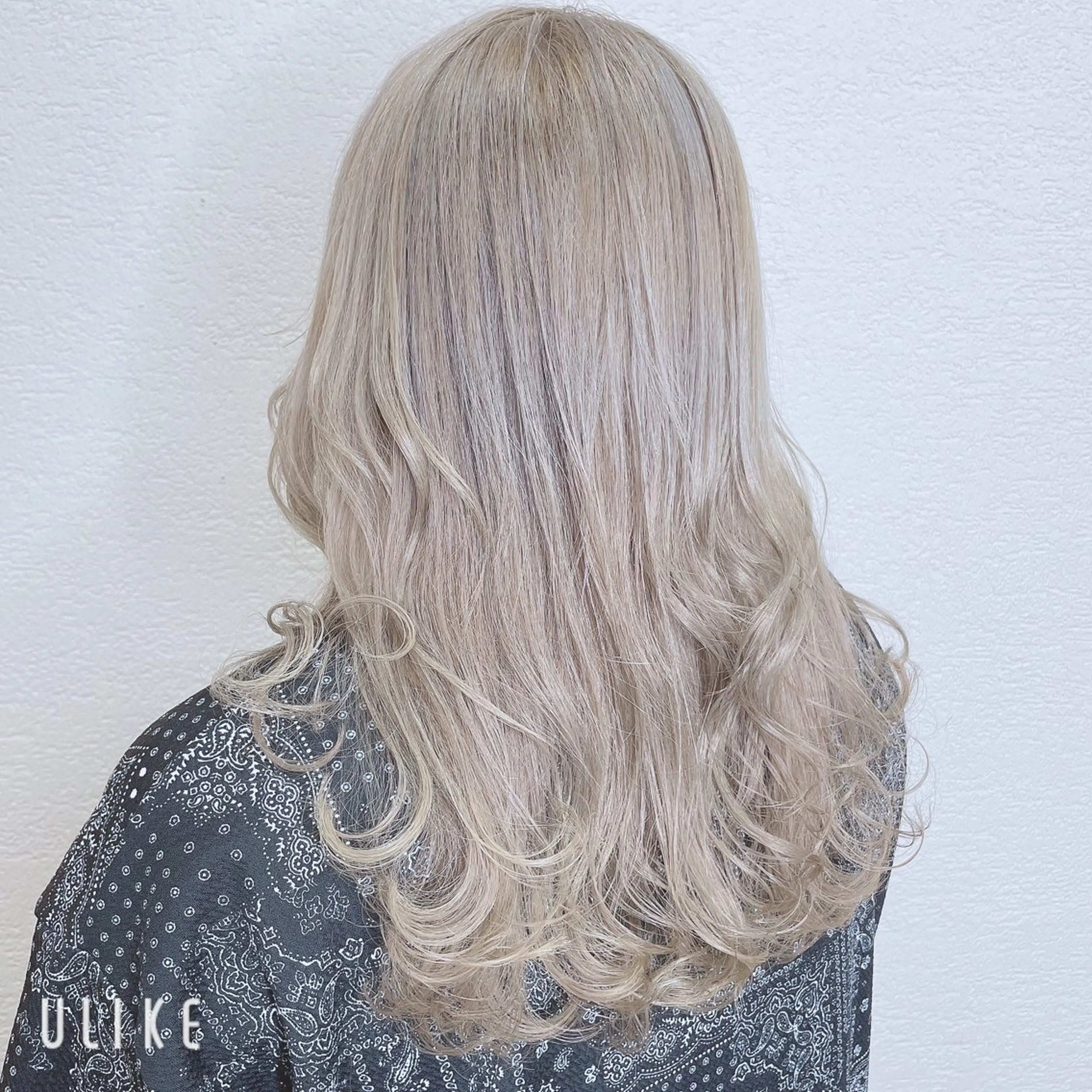 ロング カラー グレージュ カット ヘアカラー トリートメント ❣️モードケイズ塚口 和田一将のヘアスタイル