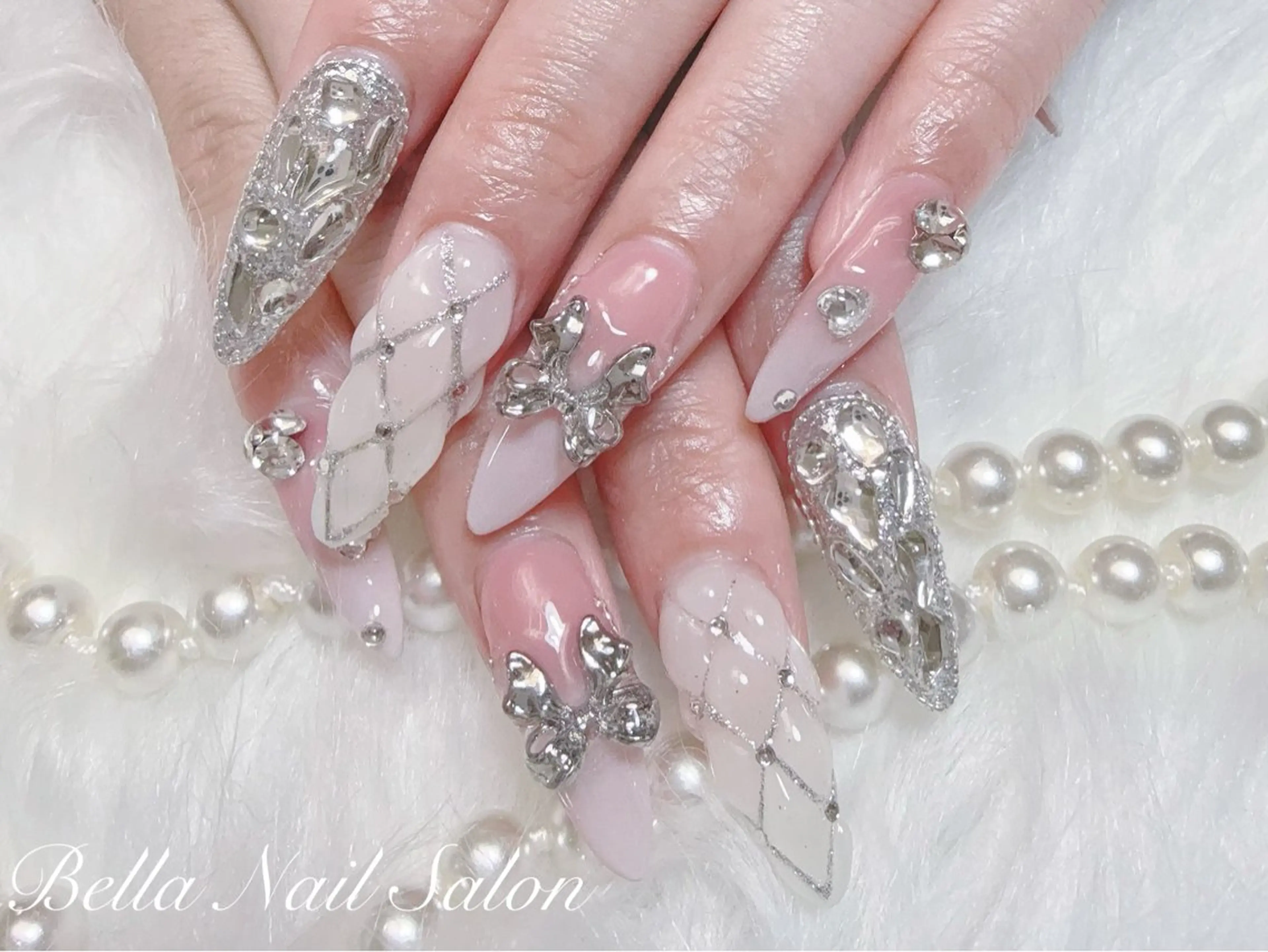 ネイル ハンドネイル Bella Nail Salonパラジェルのネイルデザイン