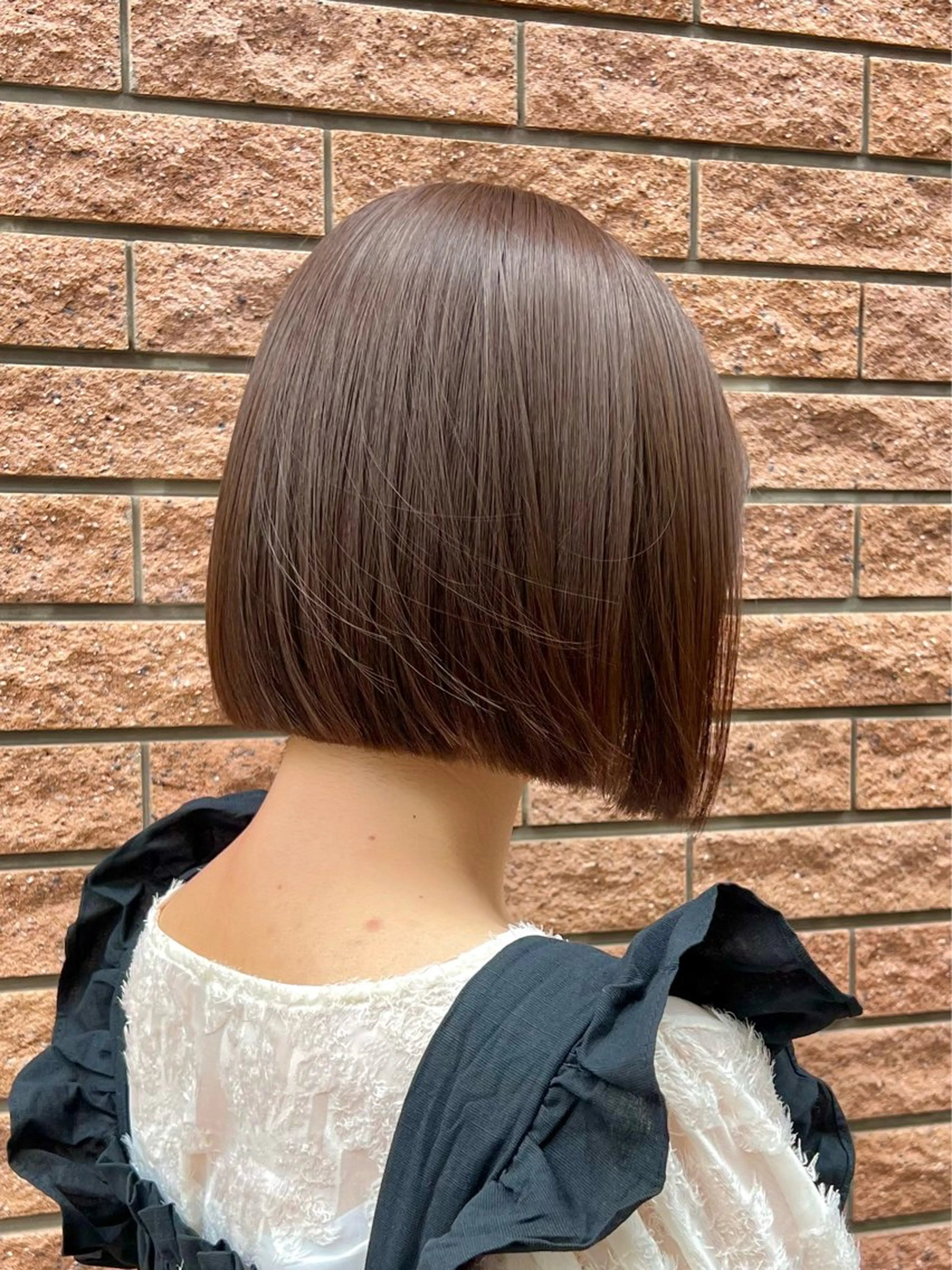 ショート カラー 切りっぱなしボブ ボブ 神戸ボブ✂️ ioe三宮/田 伸佳のヘアスタイル