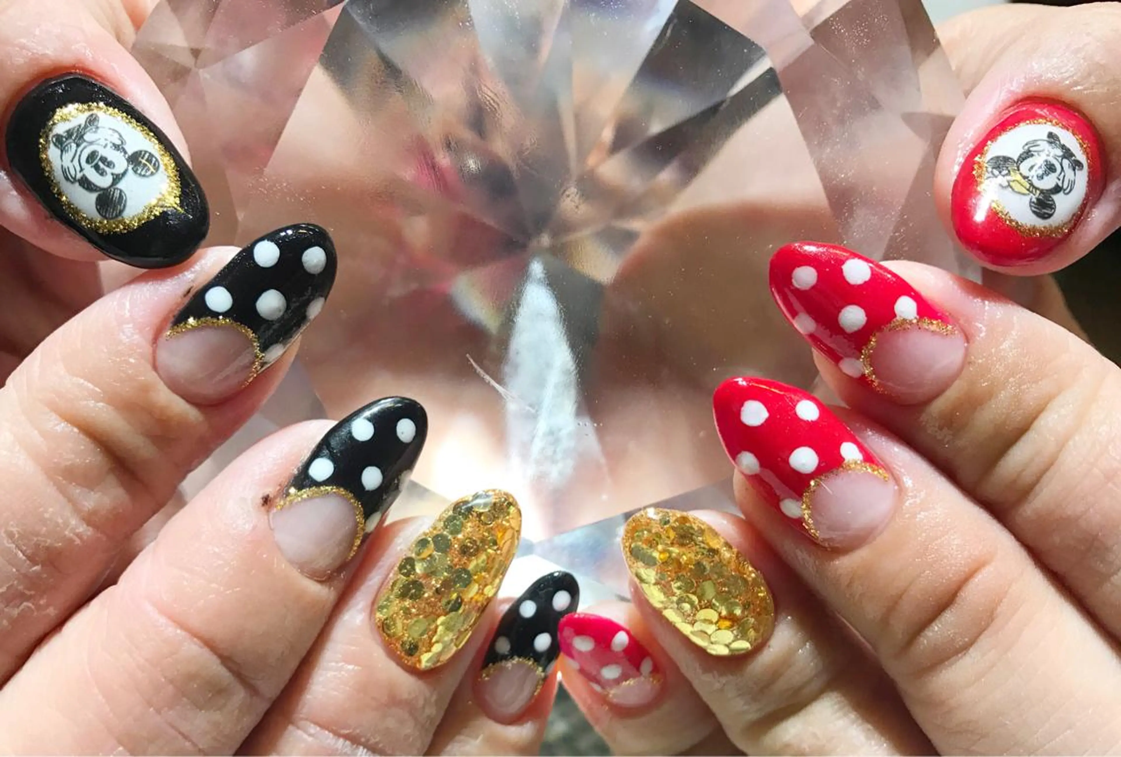 ネイル ドット フレンチネイル ジェルネイル YUN 💅のネイルデザイン