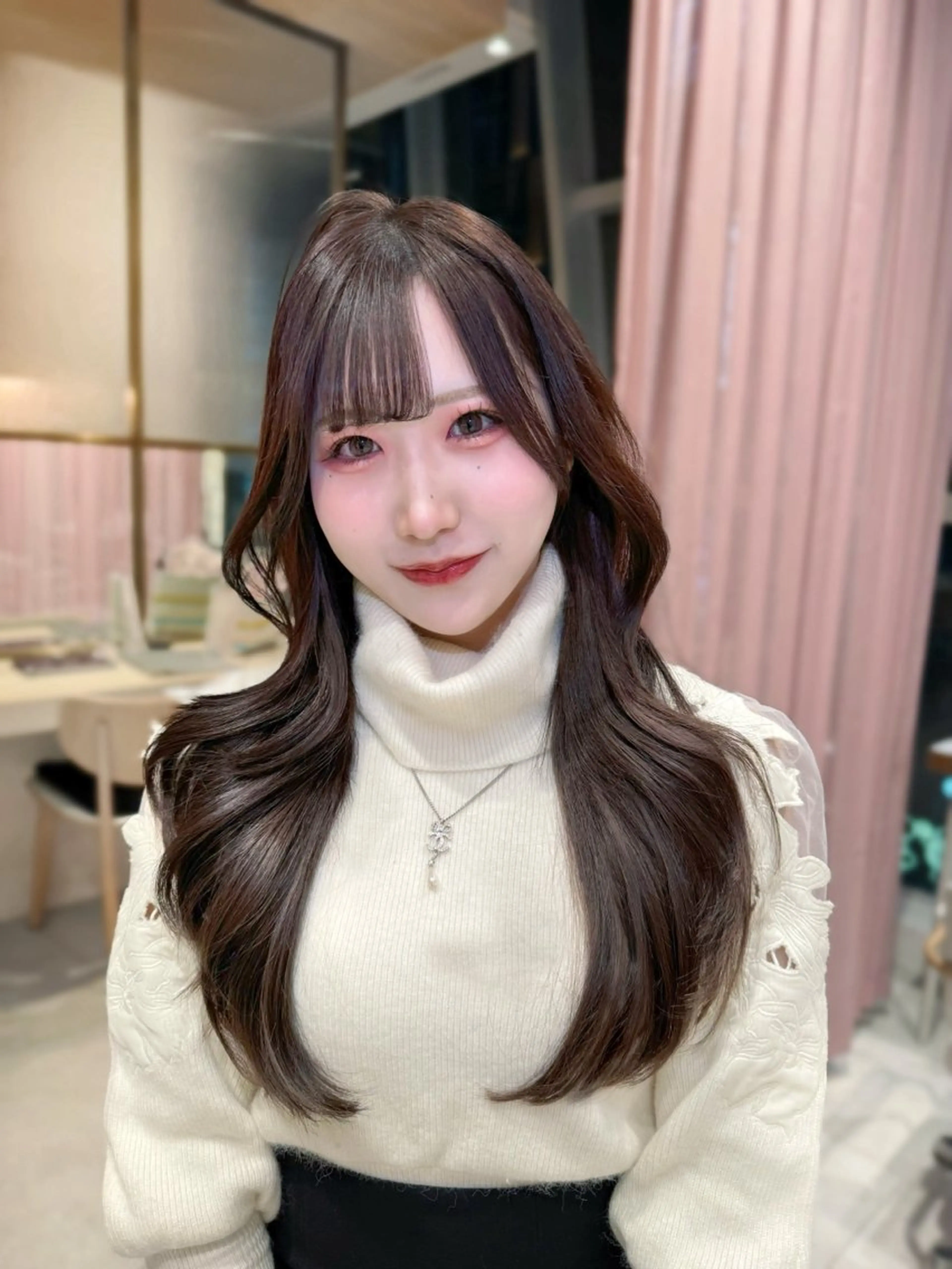 セミロング カラー カット ヘアカラー トリートメント ヘッドスパ ヘアセット 韓国ヘア/レイヤー/ 顔まわり/りょーとのヘアスタイル