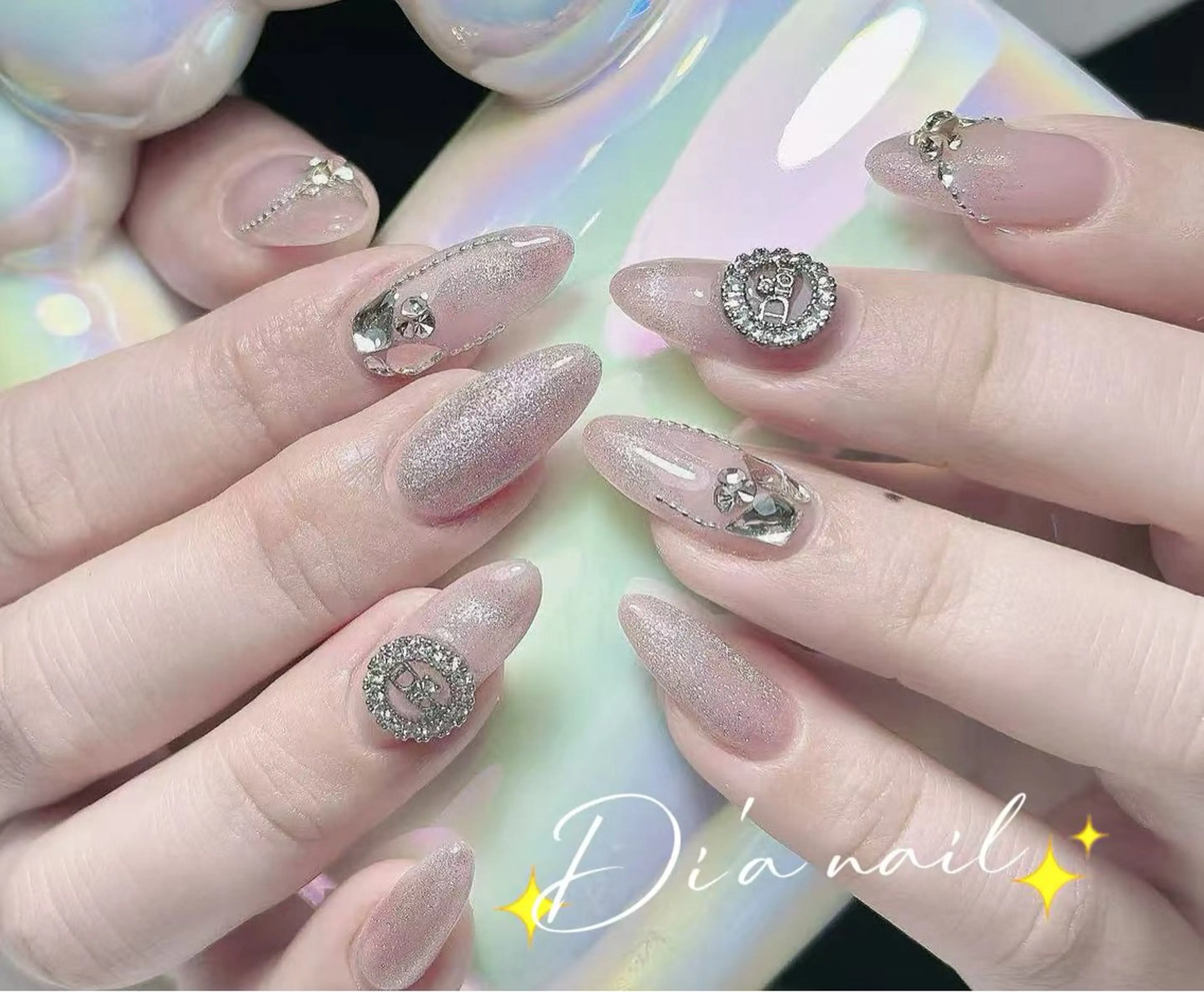 ネイル チークネイル ジェルネイル グラデーション マグネットネイル ニュアンスネイル Di'a nail ネイルサロンのネイルデザイン