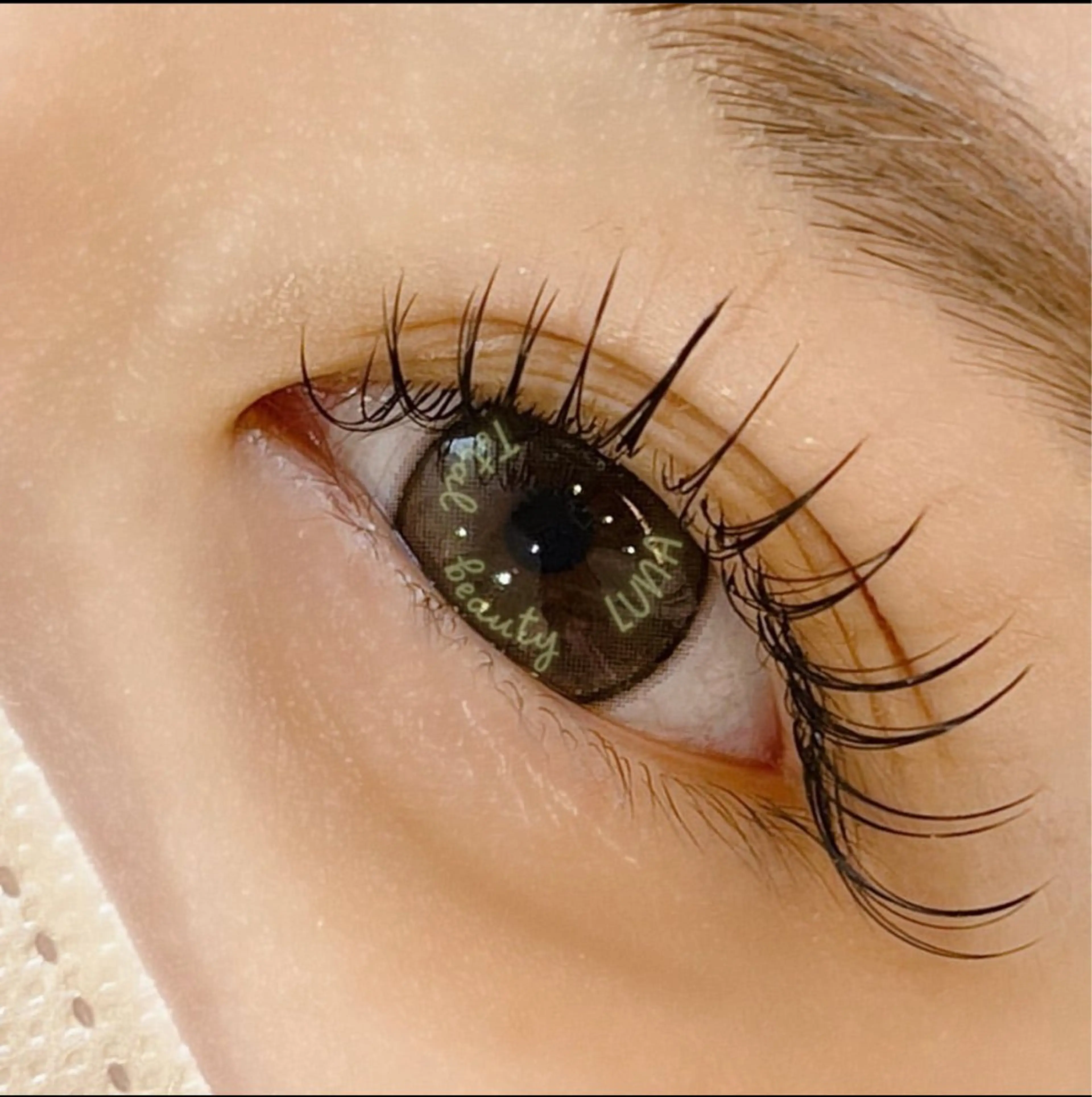 モチの良さ◎♪フラットラッシュ120本(オフ代別)アイシャンプー&高濃度トリートメント付き✨の写真