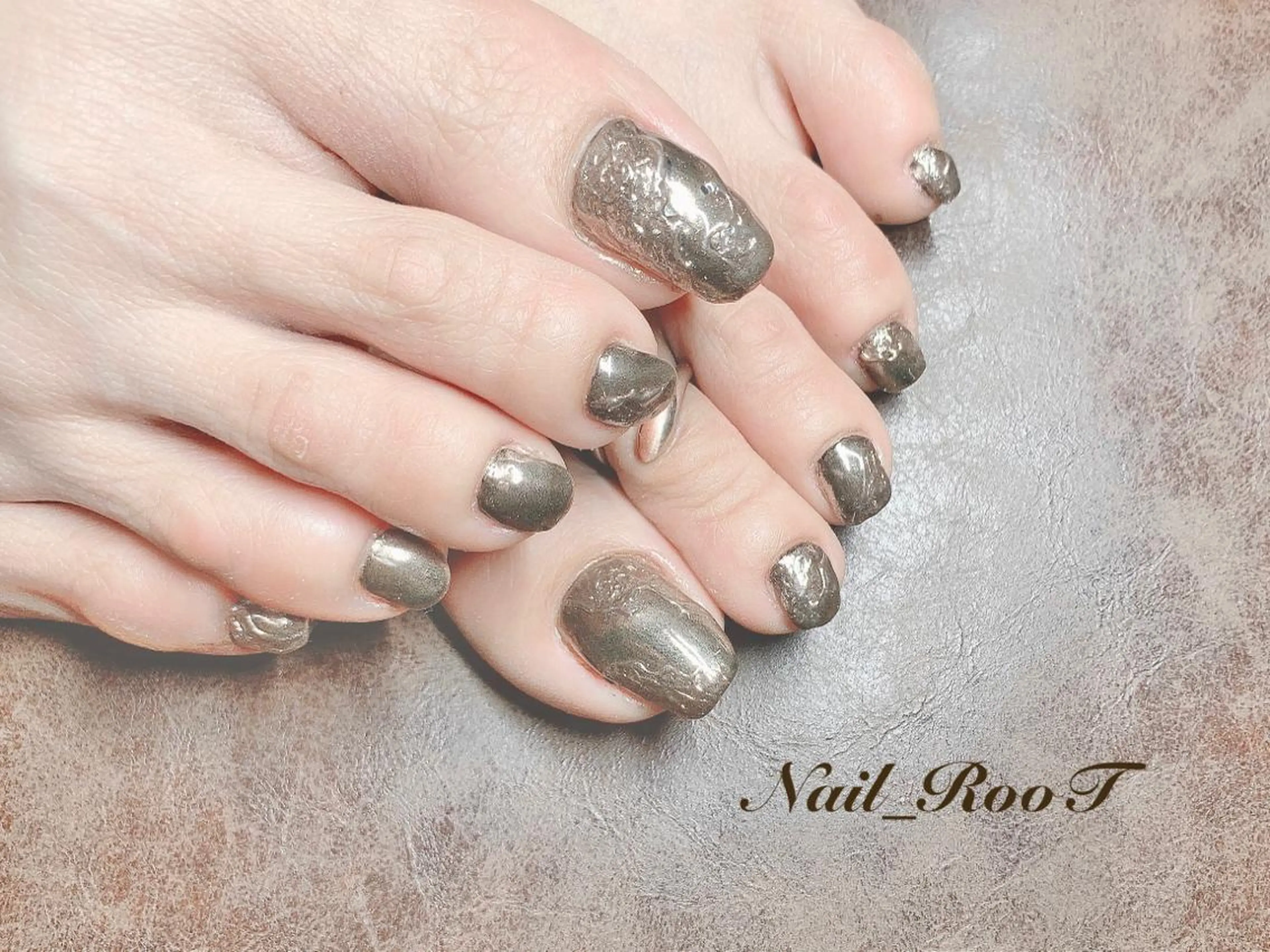 メンズ ネイル ミラーネイル フットネイル RooT Nailのネイルデザイン