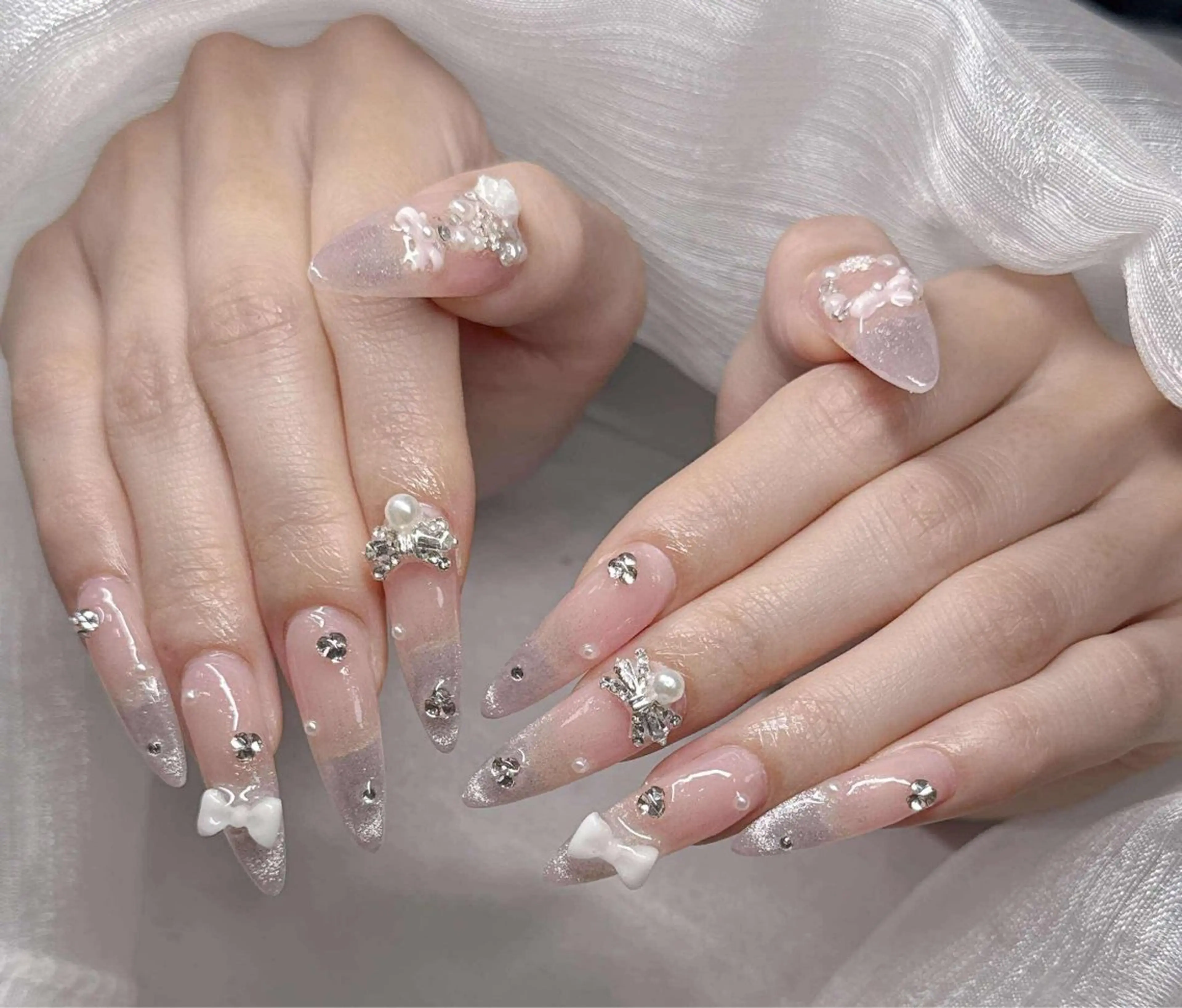 ネイル ハンドネイル Lee Nailsのネイルデザイン