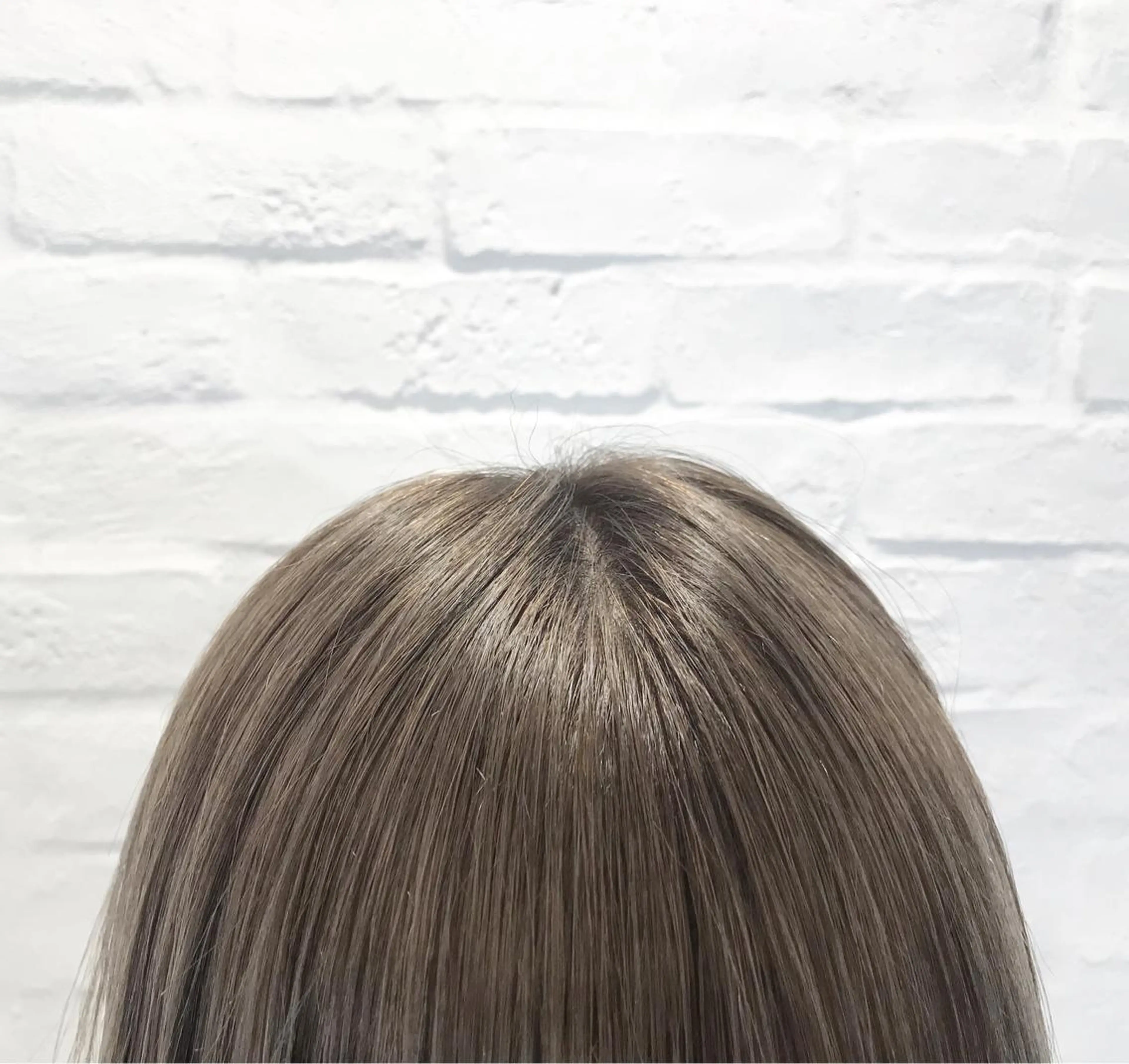 ショート カラー ブリーチ ボブ　ショート 特化 迫田紘史のヘアスタイル