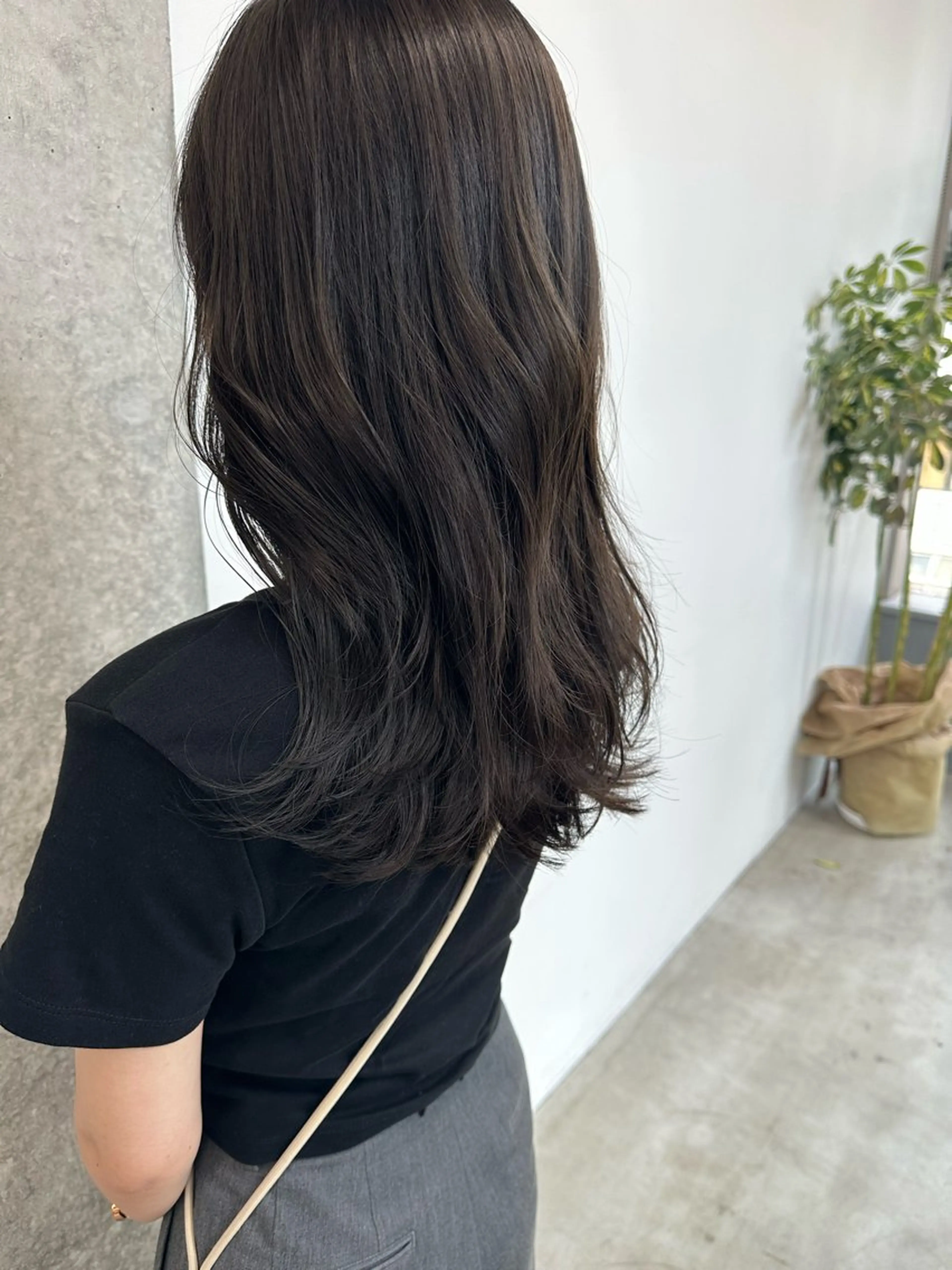 ミディアム カラー yuika .のヘアスタイル