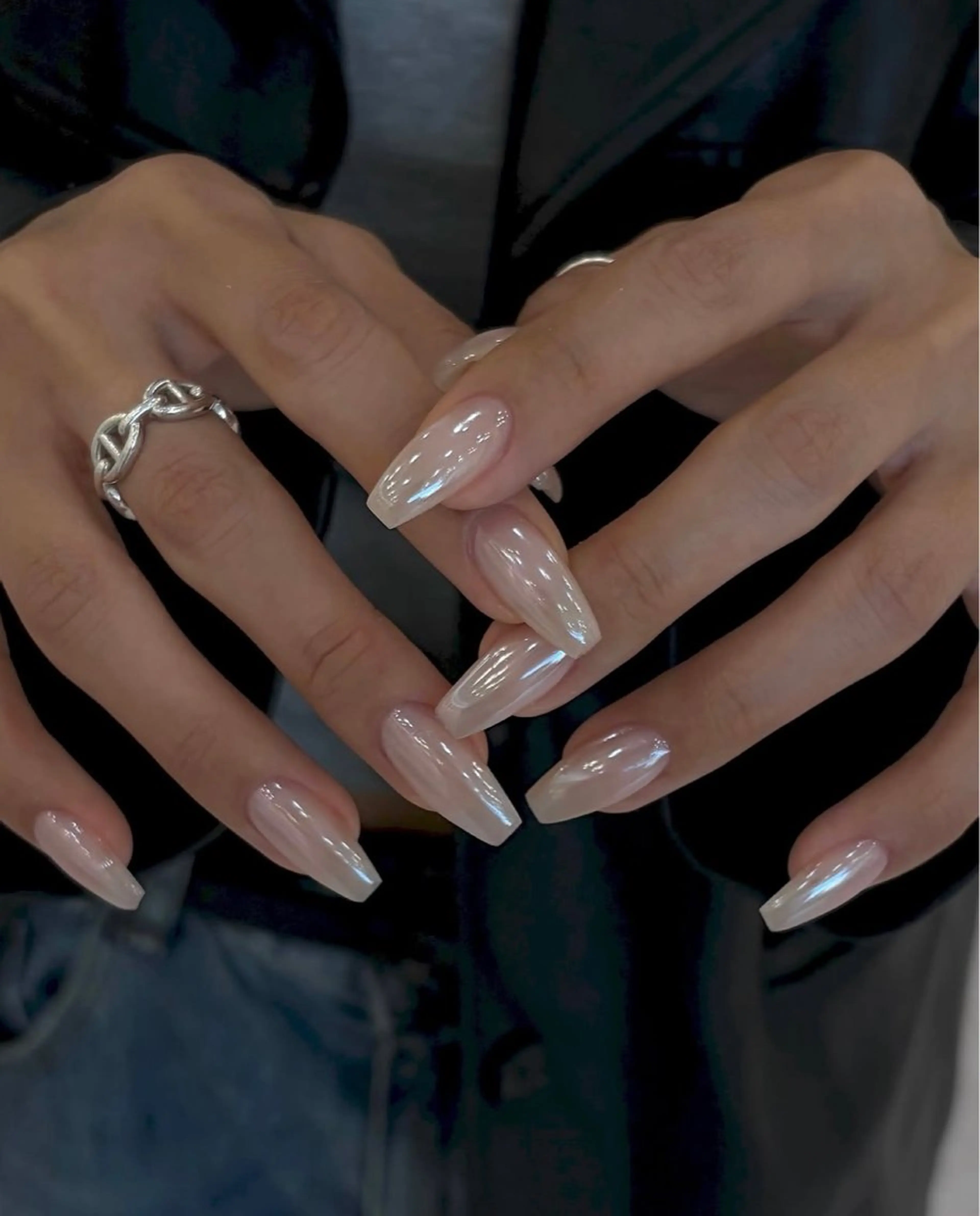 セミロング 韓国風ヘア ハンドネイル Aila Nail HanChanのネイルデザイン