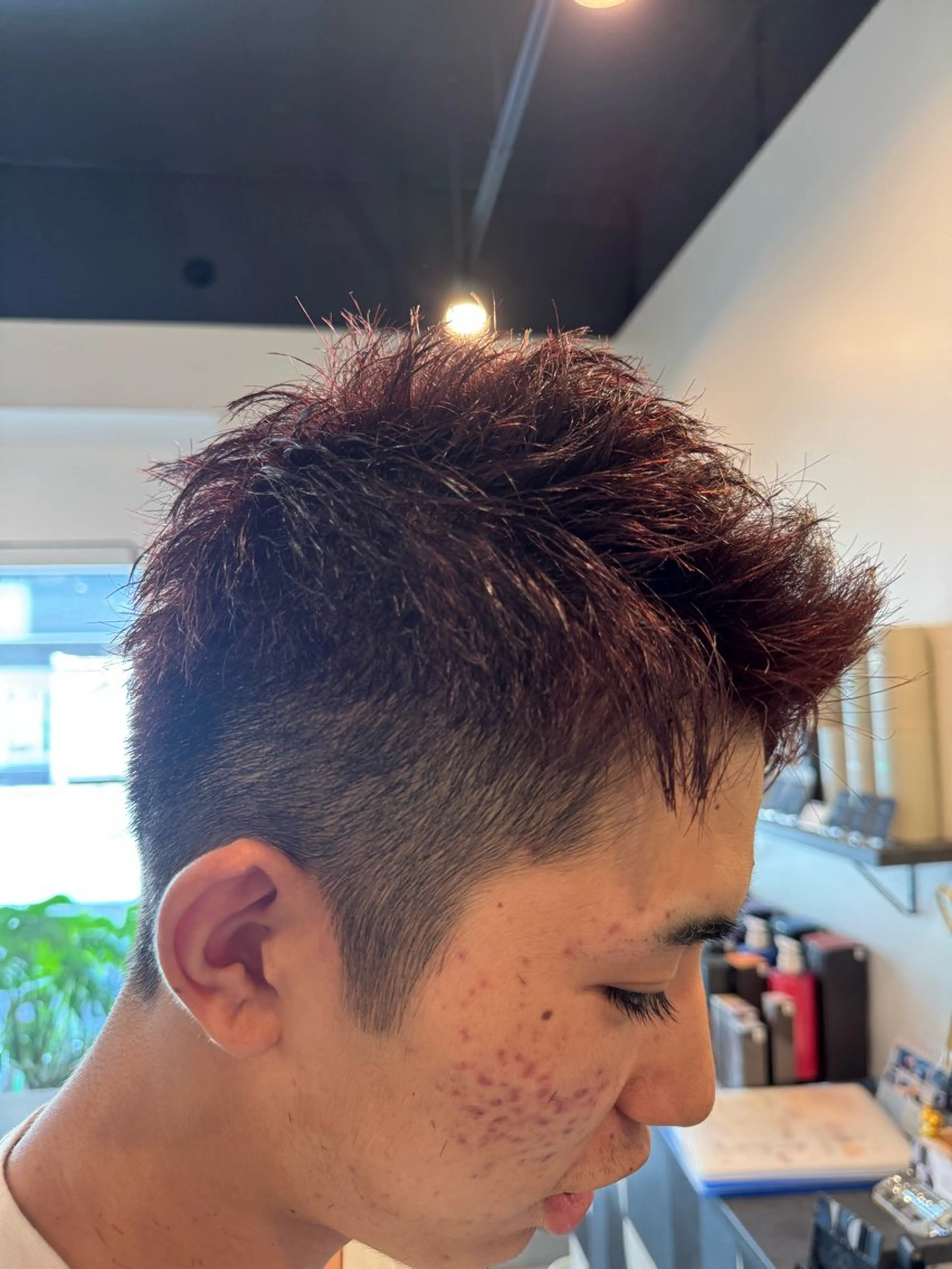 ショート カラー メンズ レッドカラー ショートヘア カット ヘアカラー dog star 関 海斗のヘアスタイル