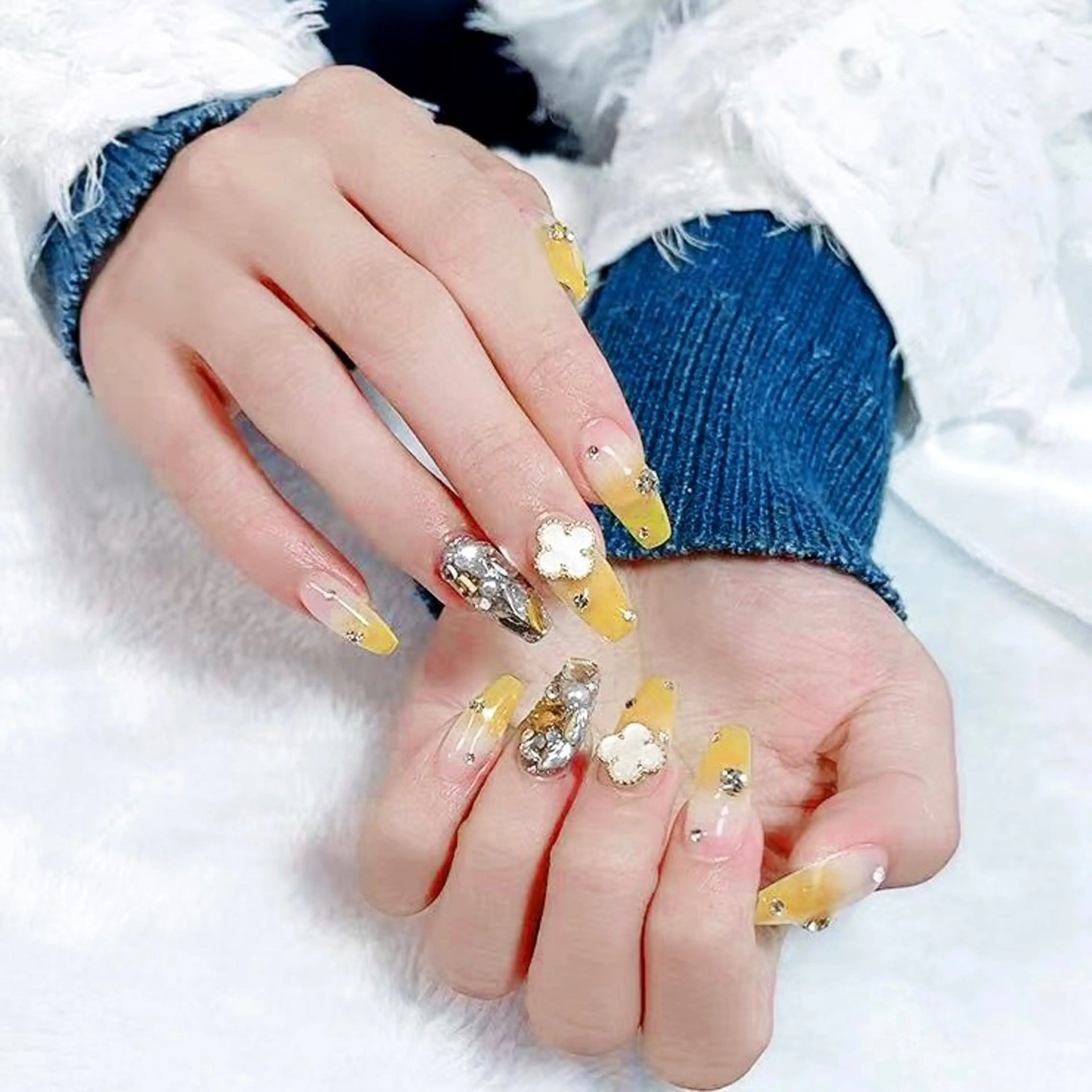 ネイル 持ち込み Amina nail salonのネイルデザイン