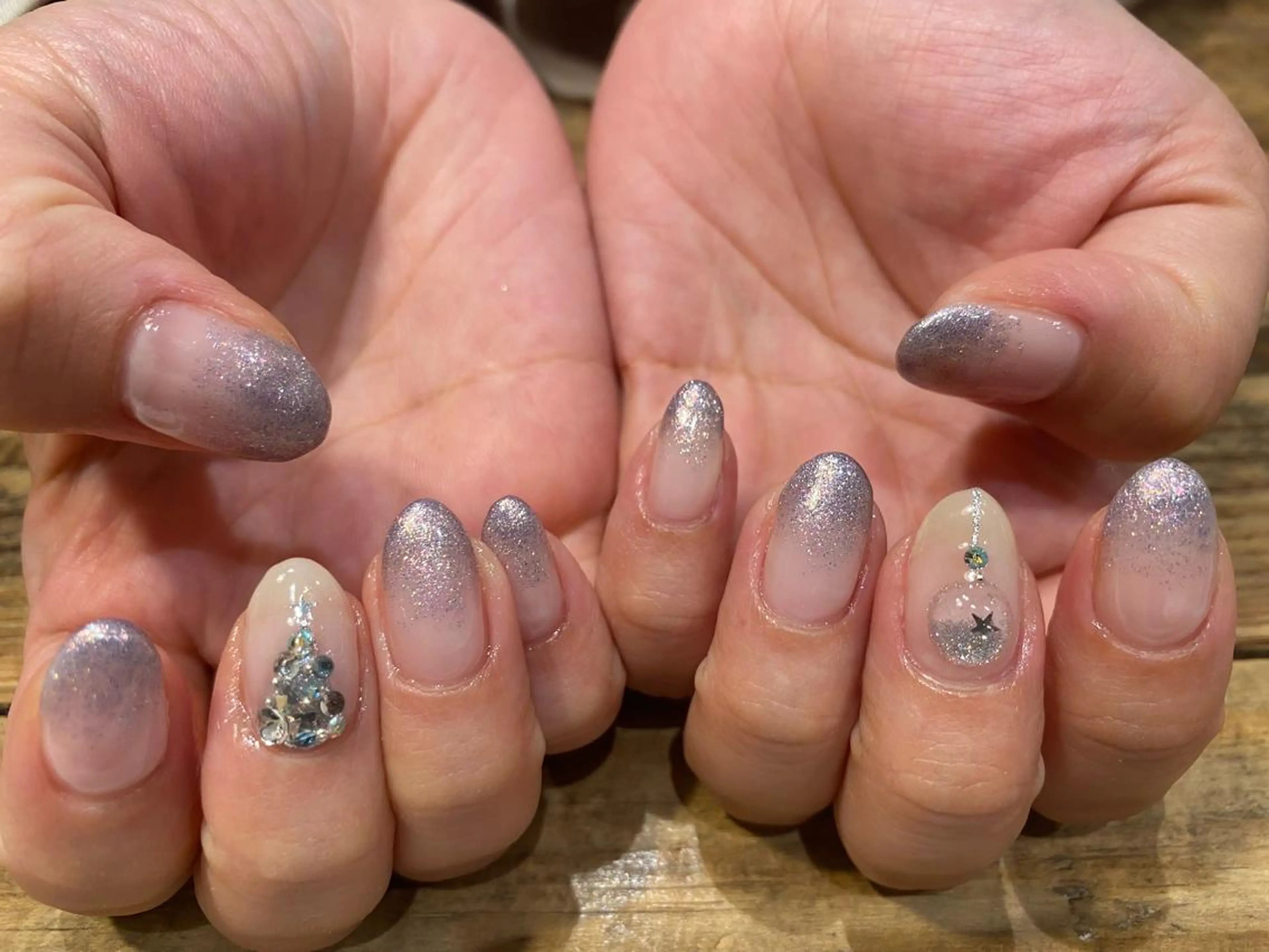 ネイル 佐藤  悠子のネイルデザイン