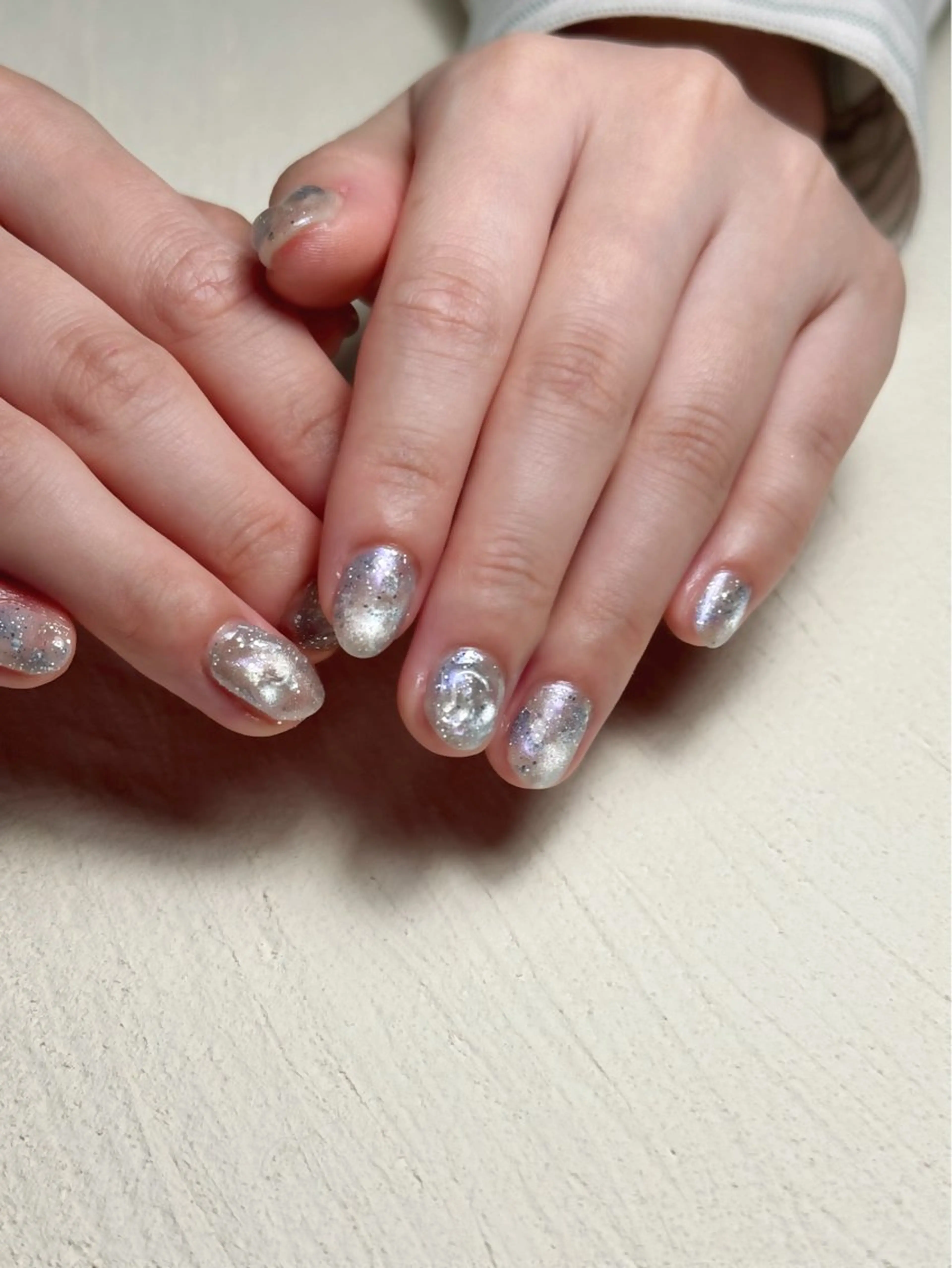ネイル ハンドネイル Tiny Glowのネイルデザイン
