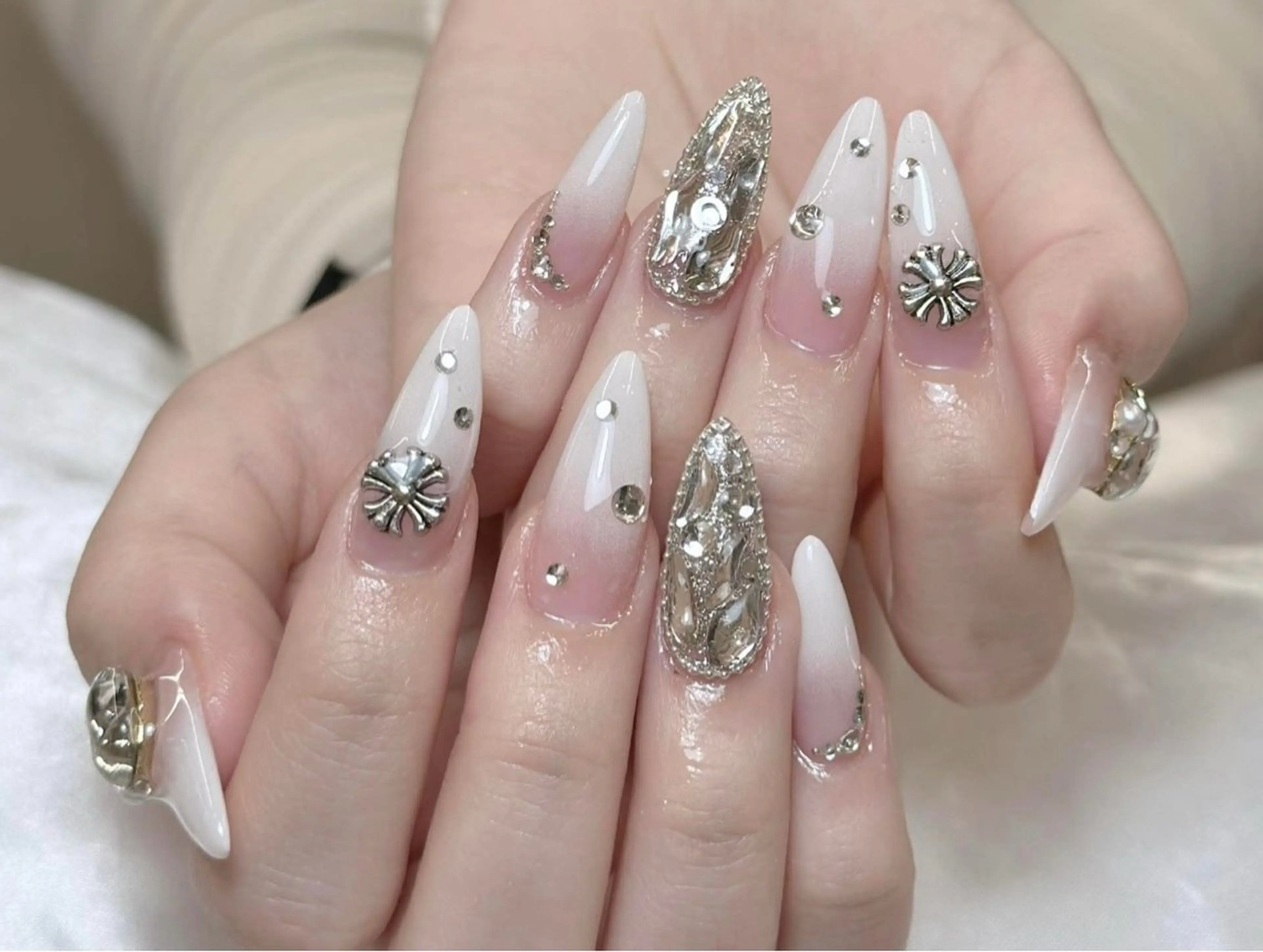 ネイル ハンドネイル REI NAIL1のネイルデザイン