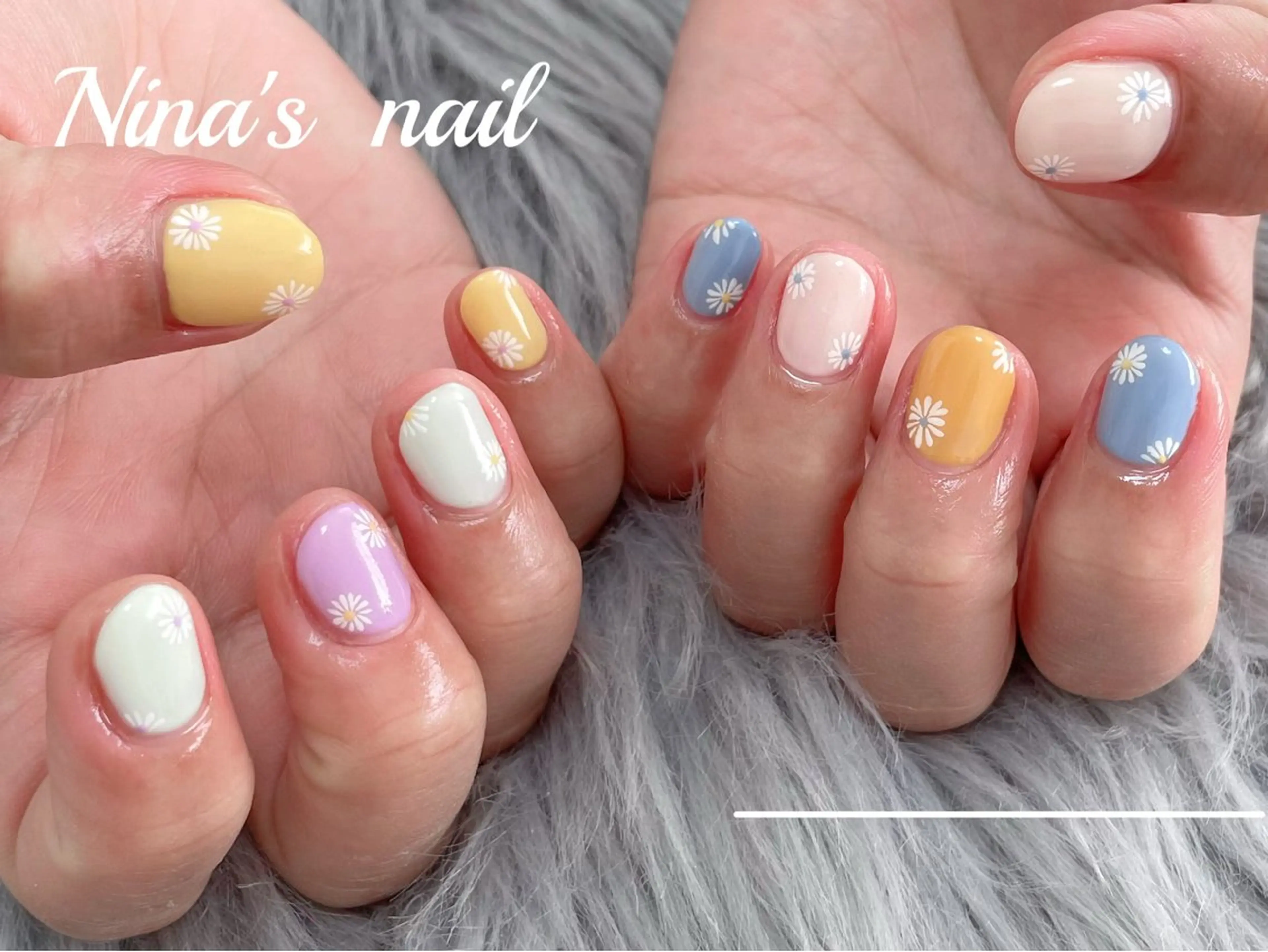 ショート ハンドネイル Nina's nailのネイルデザイン