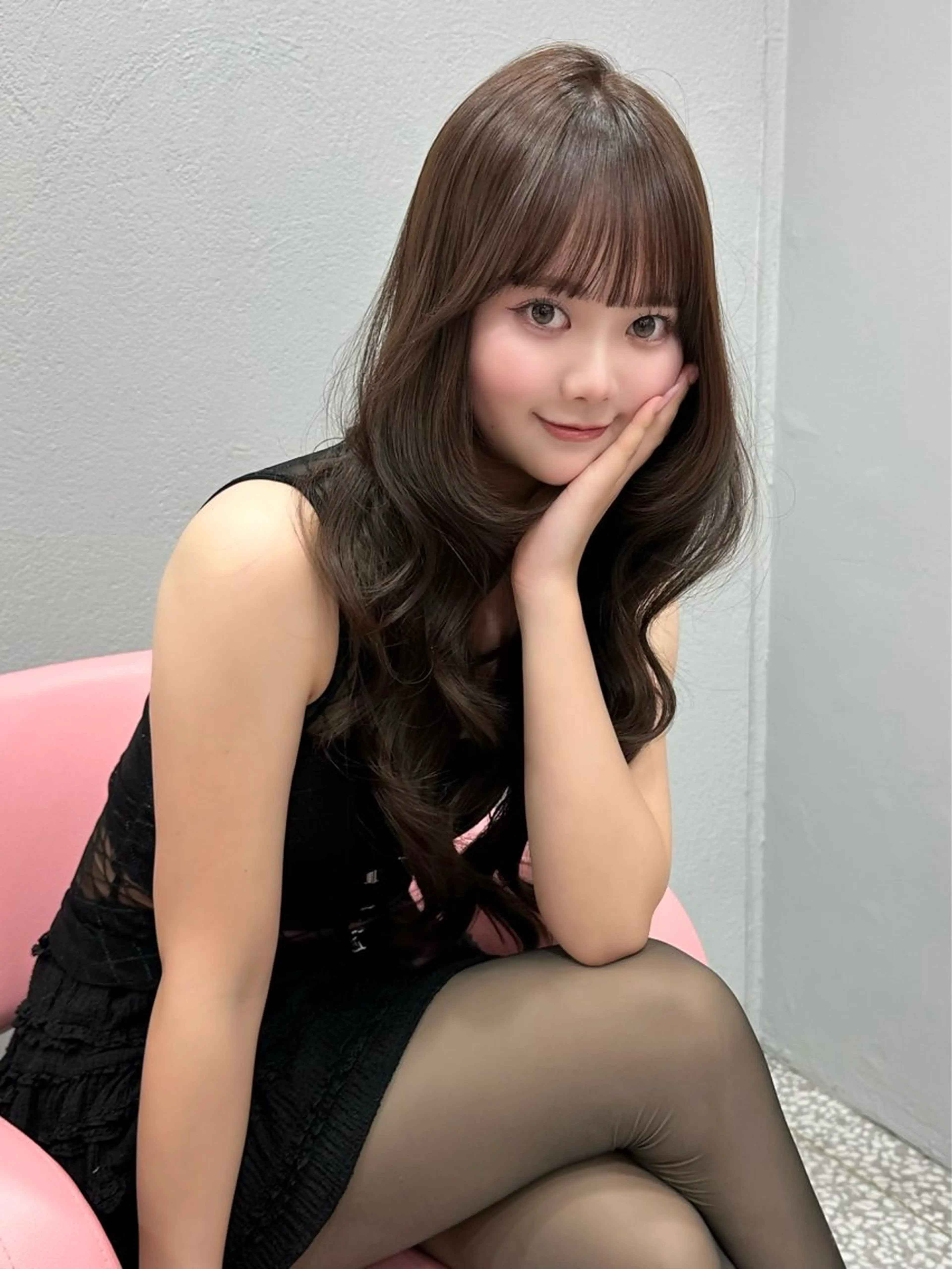 ロング ヘアカラー トリートメント 𝑴𝑶𝑲𝑨渋谷 トレンド韓国ヘア🩷のヘアスタイル