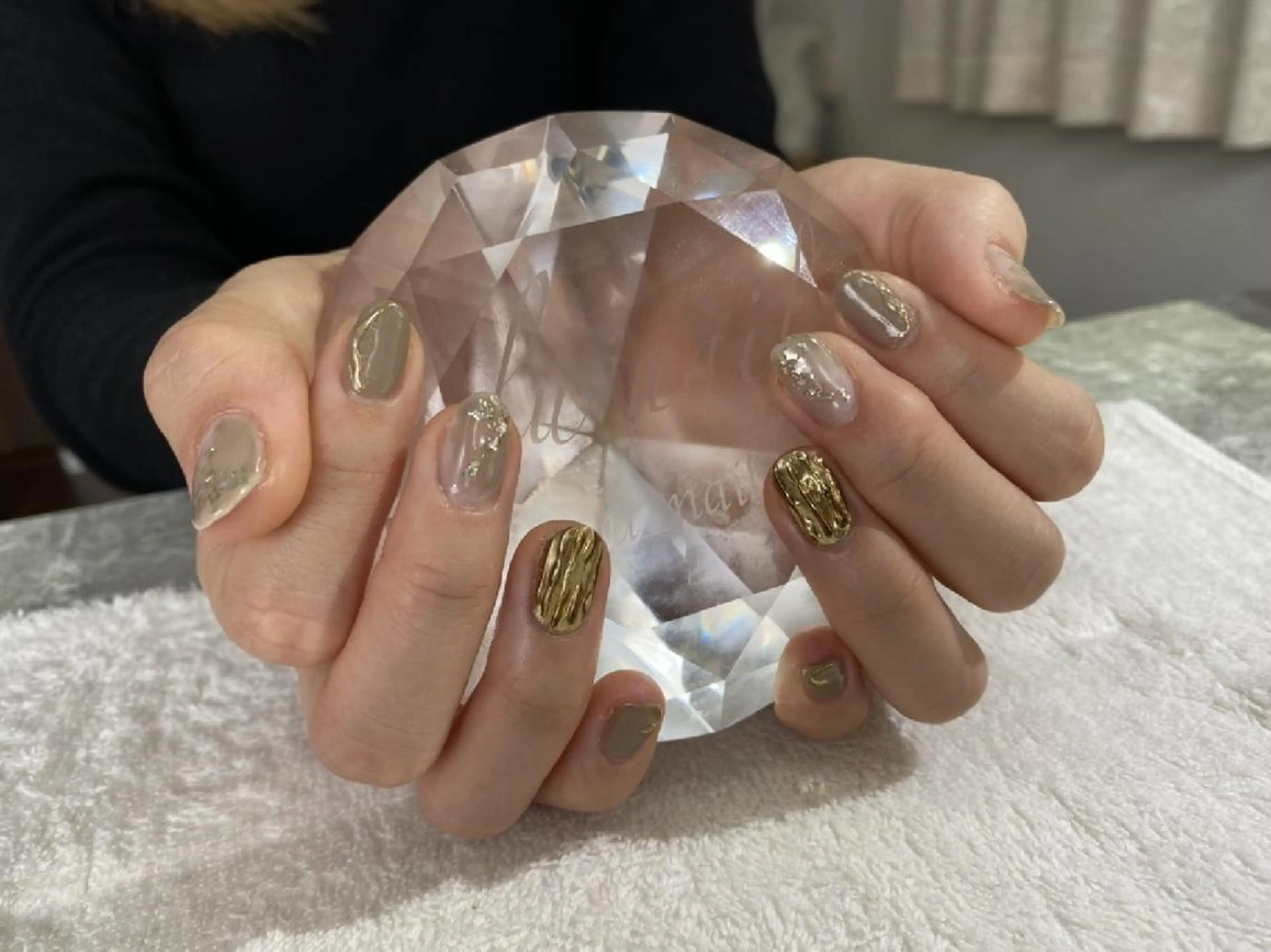ネイル ミラーネイル 持ち込み ニュアンスネイル 佐野 愛美のネイルデザイン