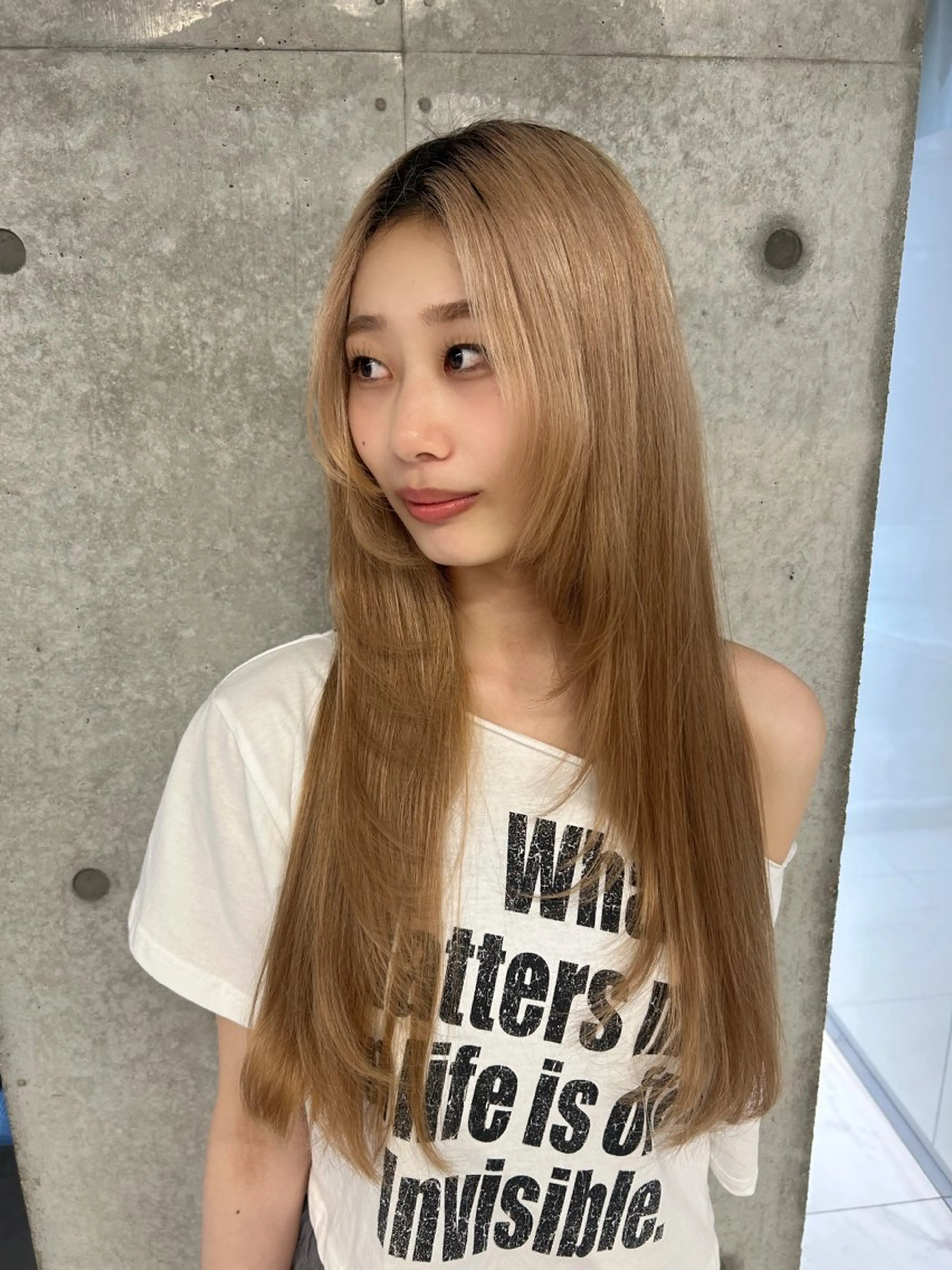 ロング カット ️💜akari💜 ハイトーン/レイヤーのヘアスタイル