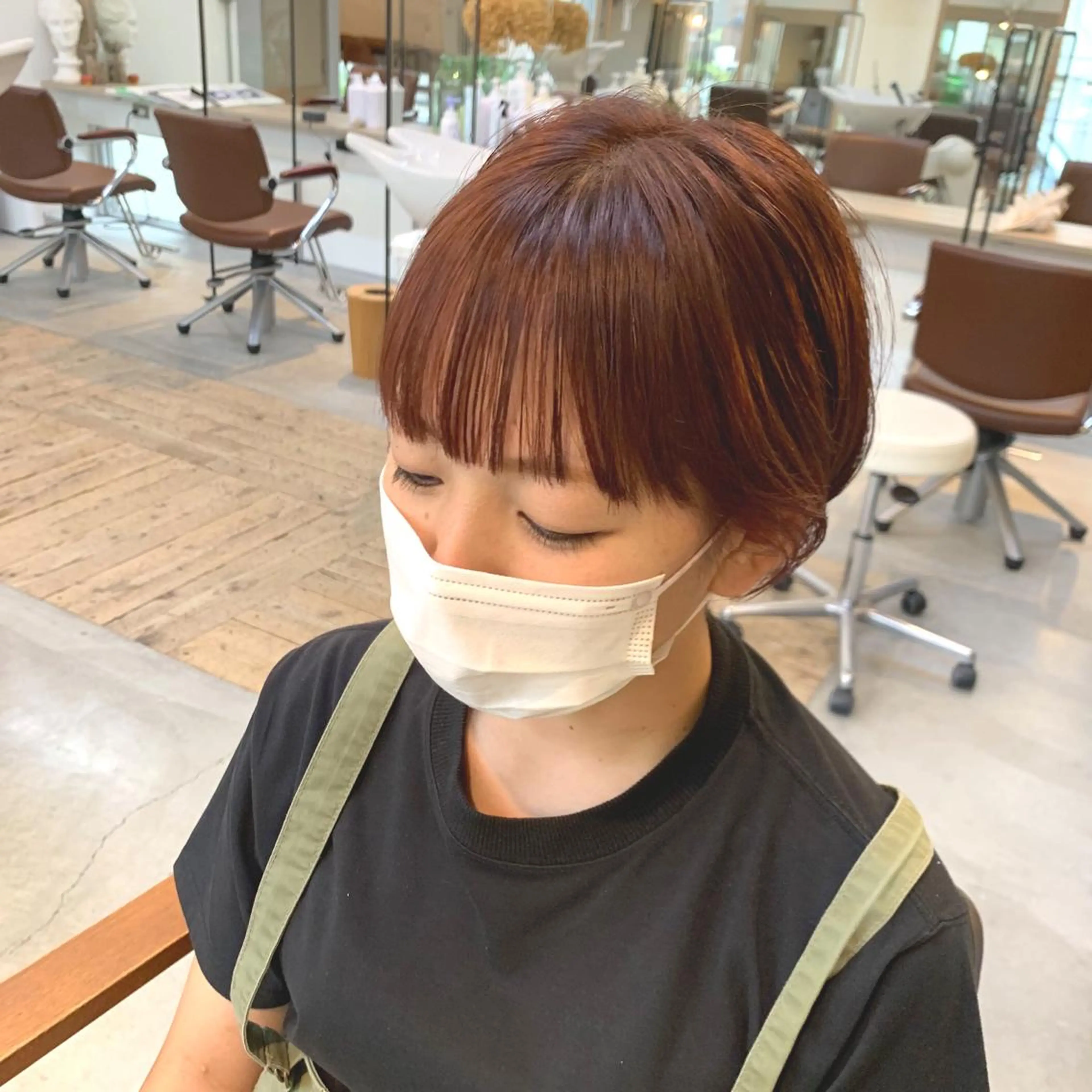 ショート カット ヘアカラー 綿貫 美雪のヘアスタイル