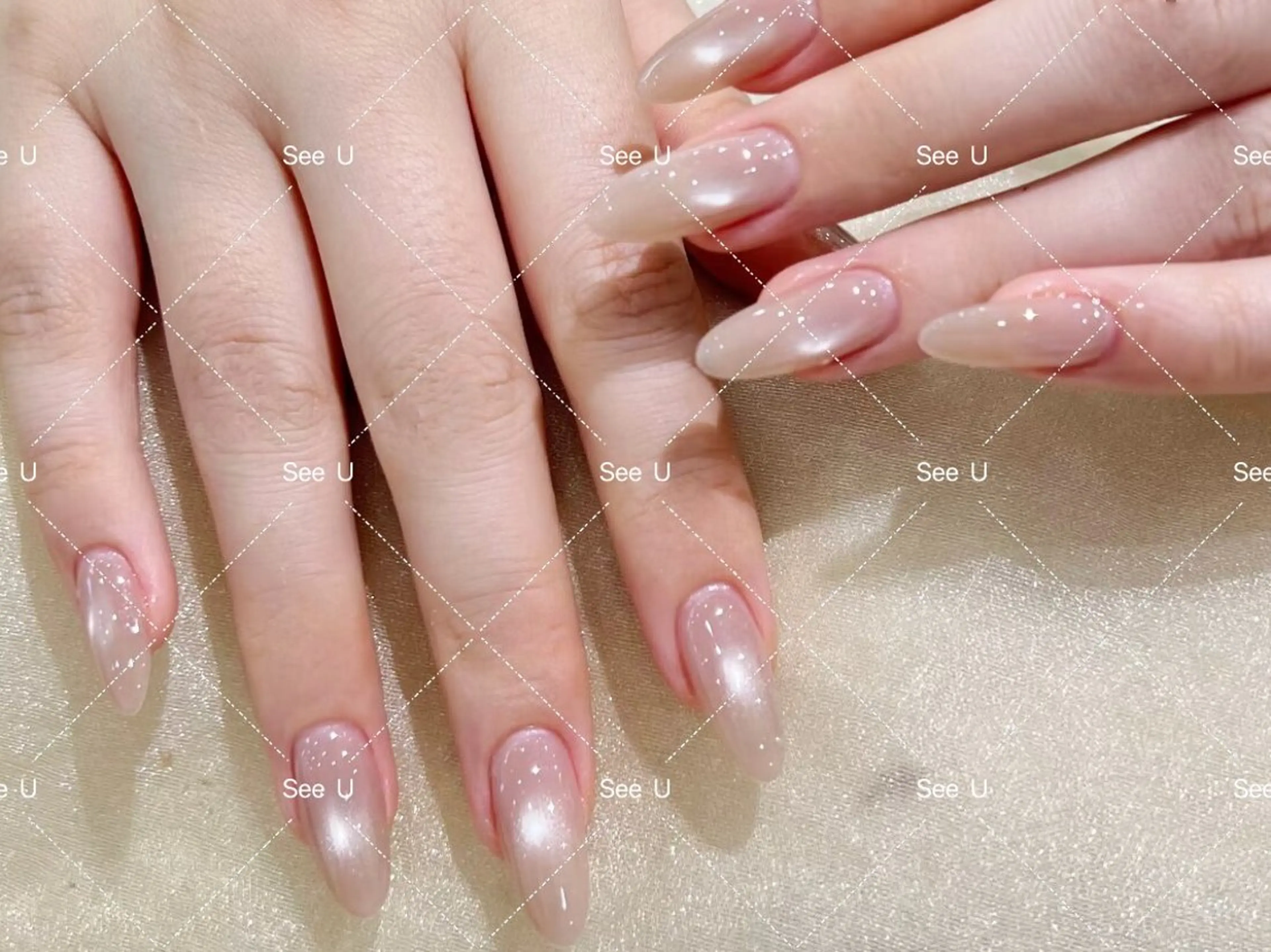 【うる艶感 UP】 SNSで大人気のビー玉ネイル｜マグネットワンカラーネイルの写真