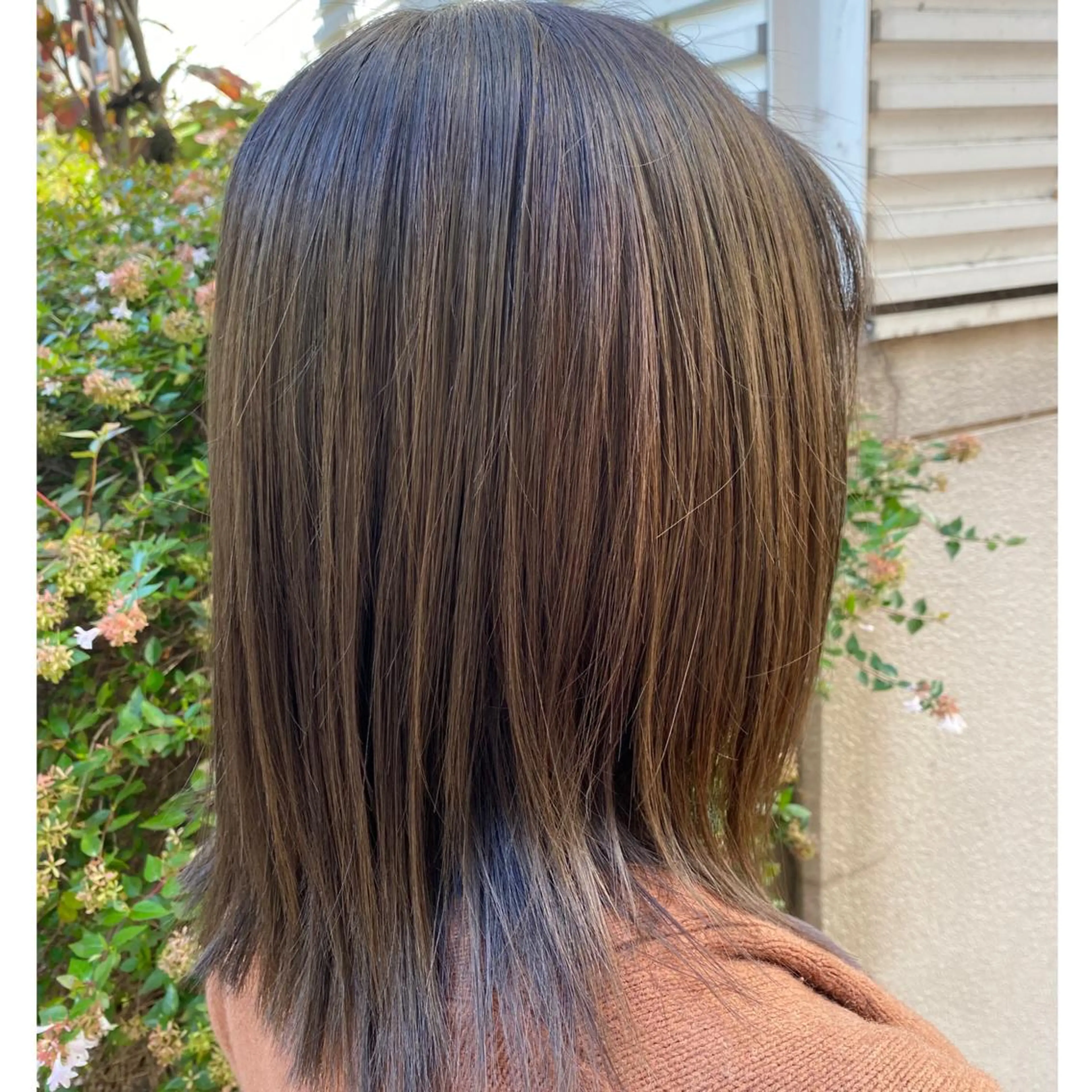 セミロング 髪質改善/透感カラー 山下輝人のヘアスタイル