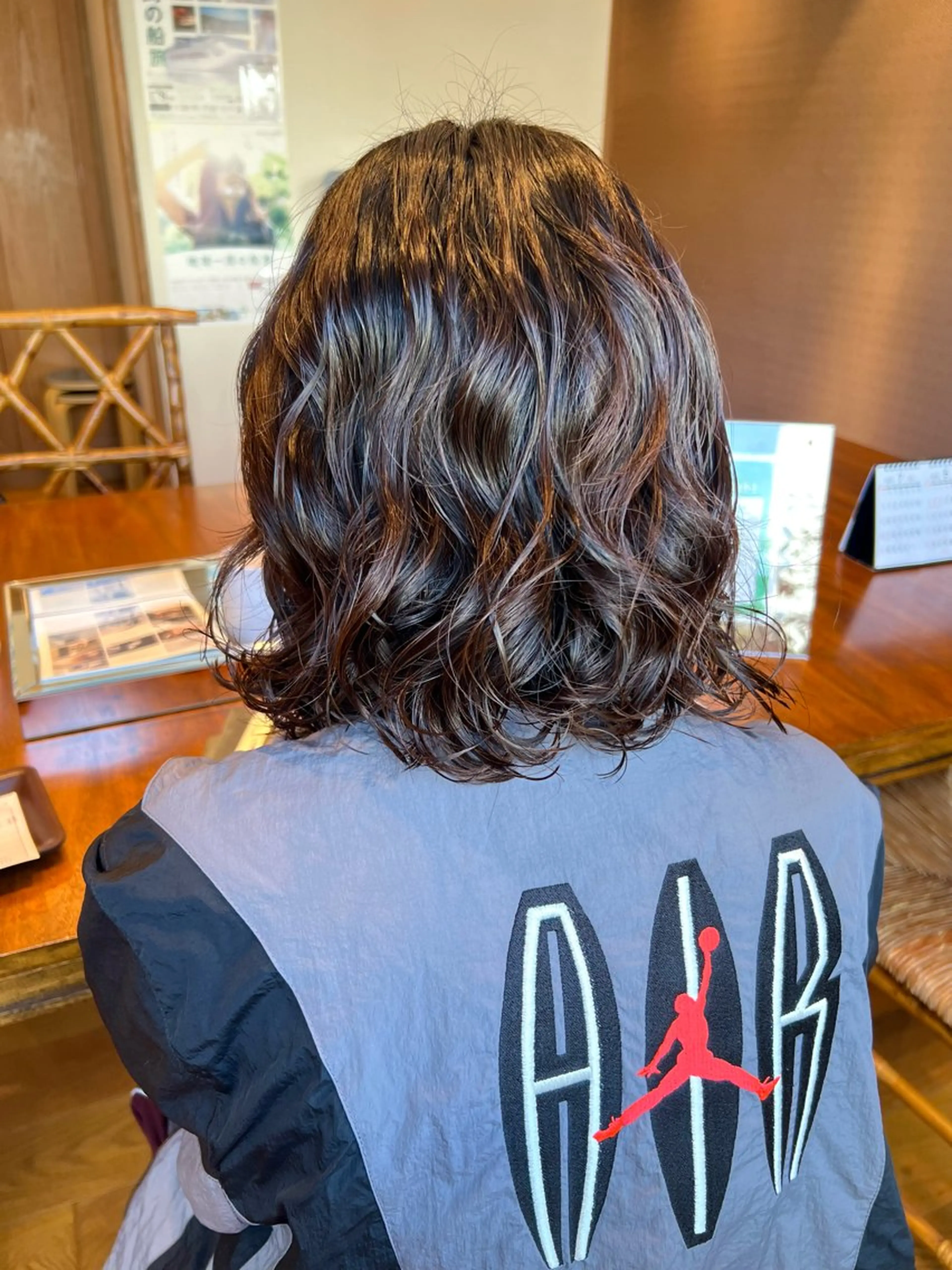 ミディアム パーマ ミディアムパーマ ボブ uhair滝ノ水店所属・和田 咲乃のマツエク・マツパデザイン