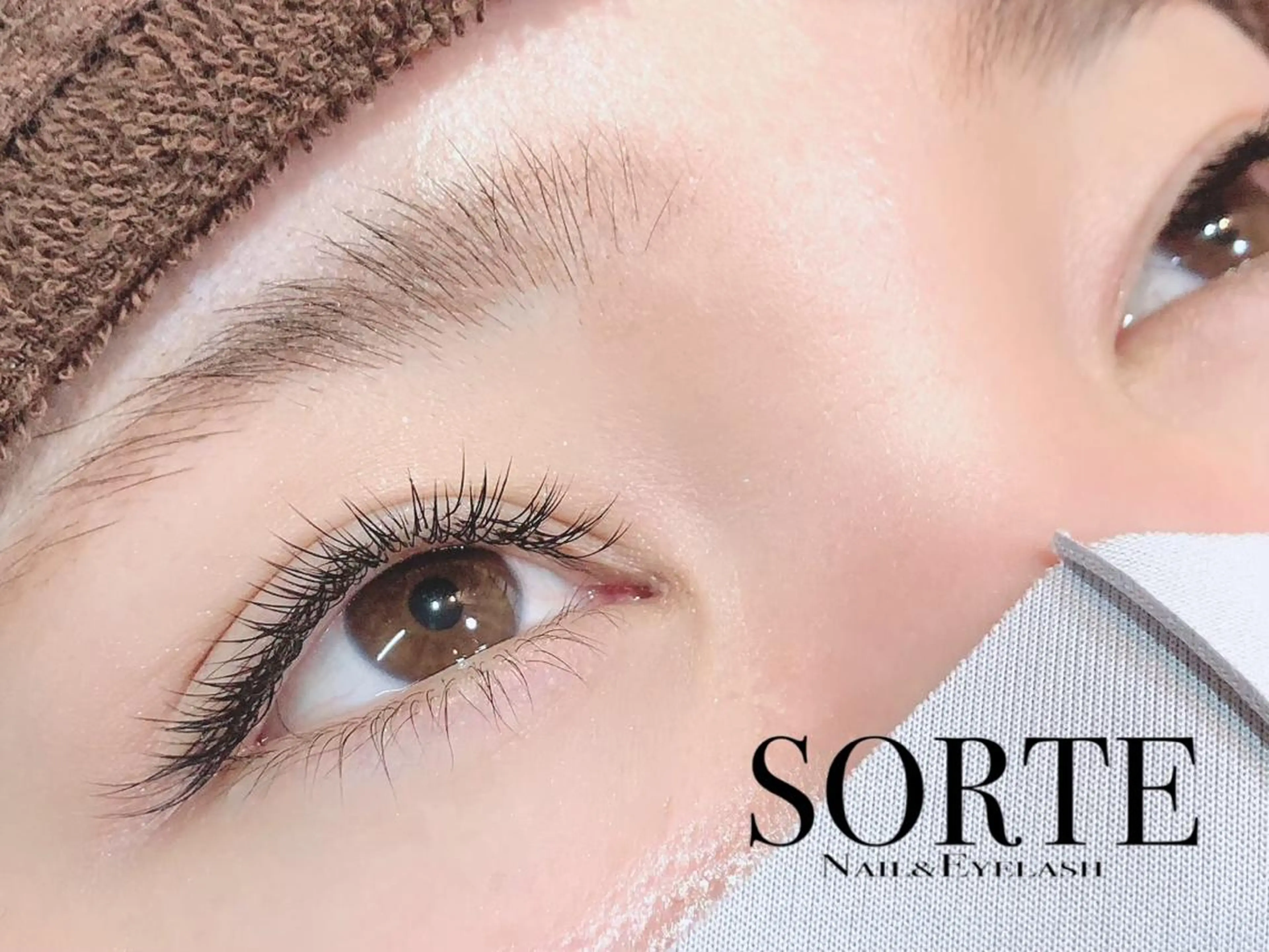 《平日クーポン》🌟14時​〜​17時限定🌟フラットラッシュつけ放題【140本まで】の写真