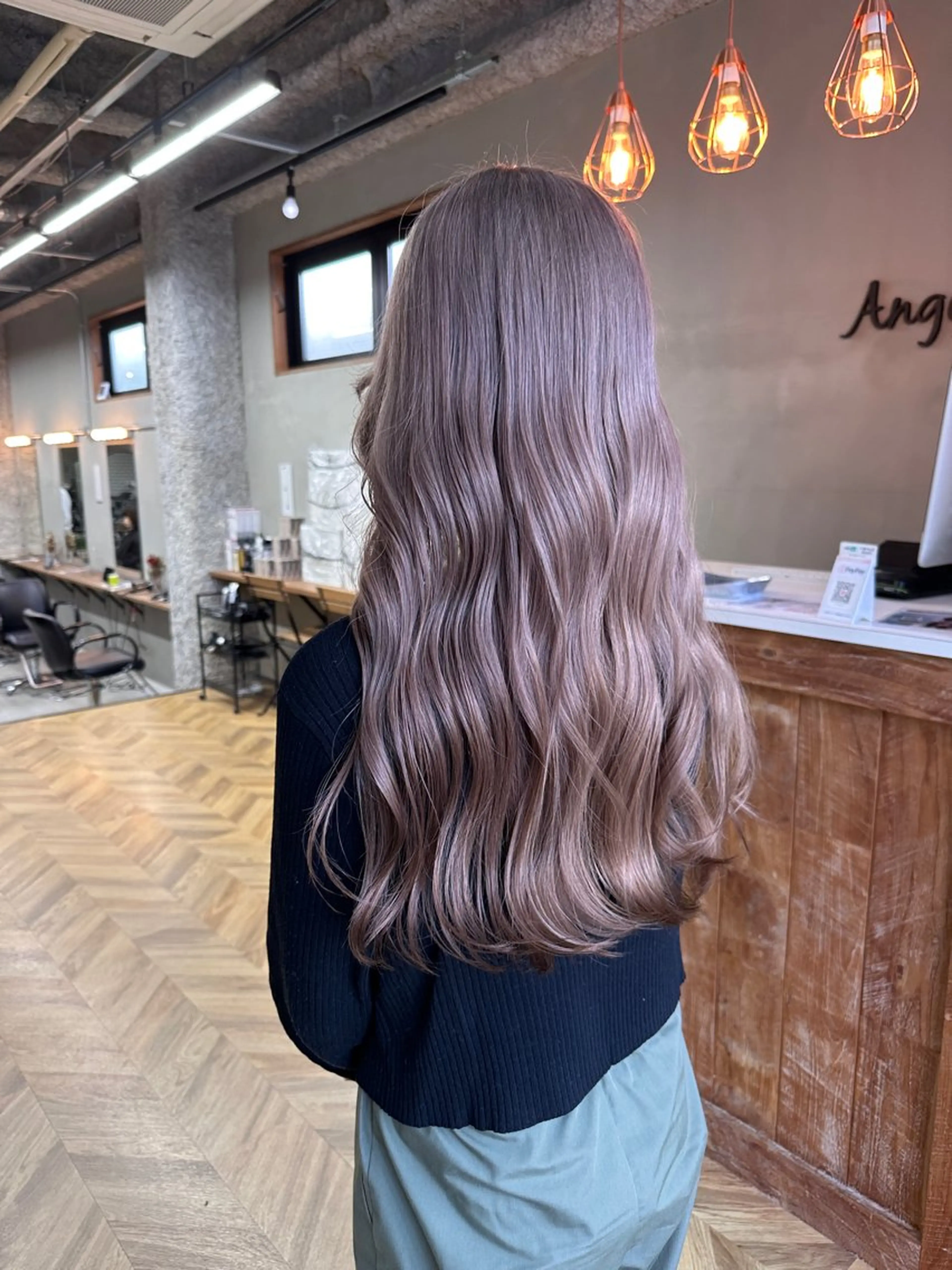 ロング igarashi 【レイヤーカット】のヘアスタイル