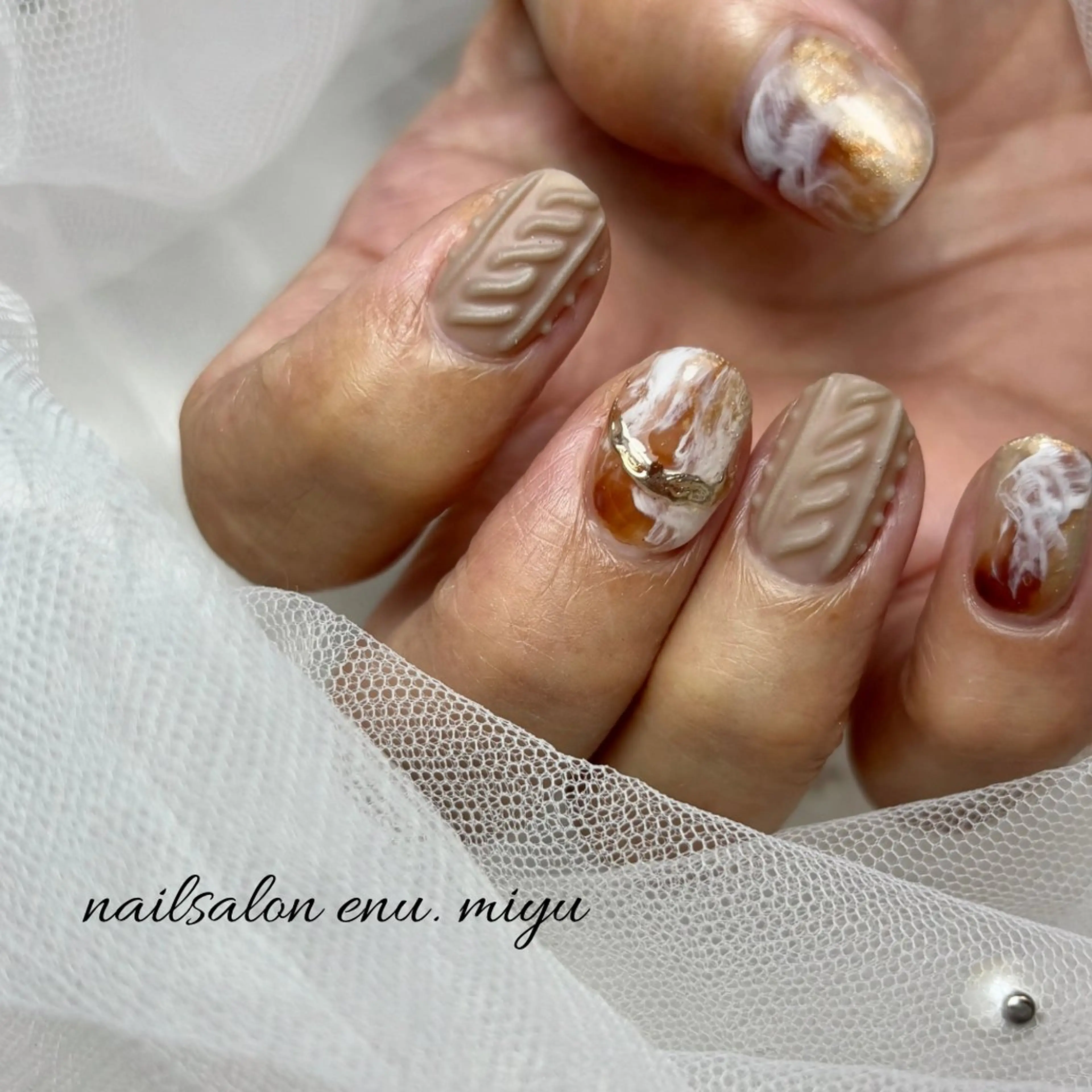 ネイル ニュアンスネイル nailsalon enu.　miyuのネイルデザイン