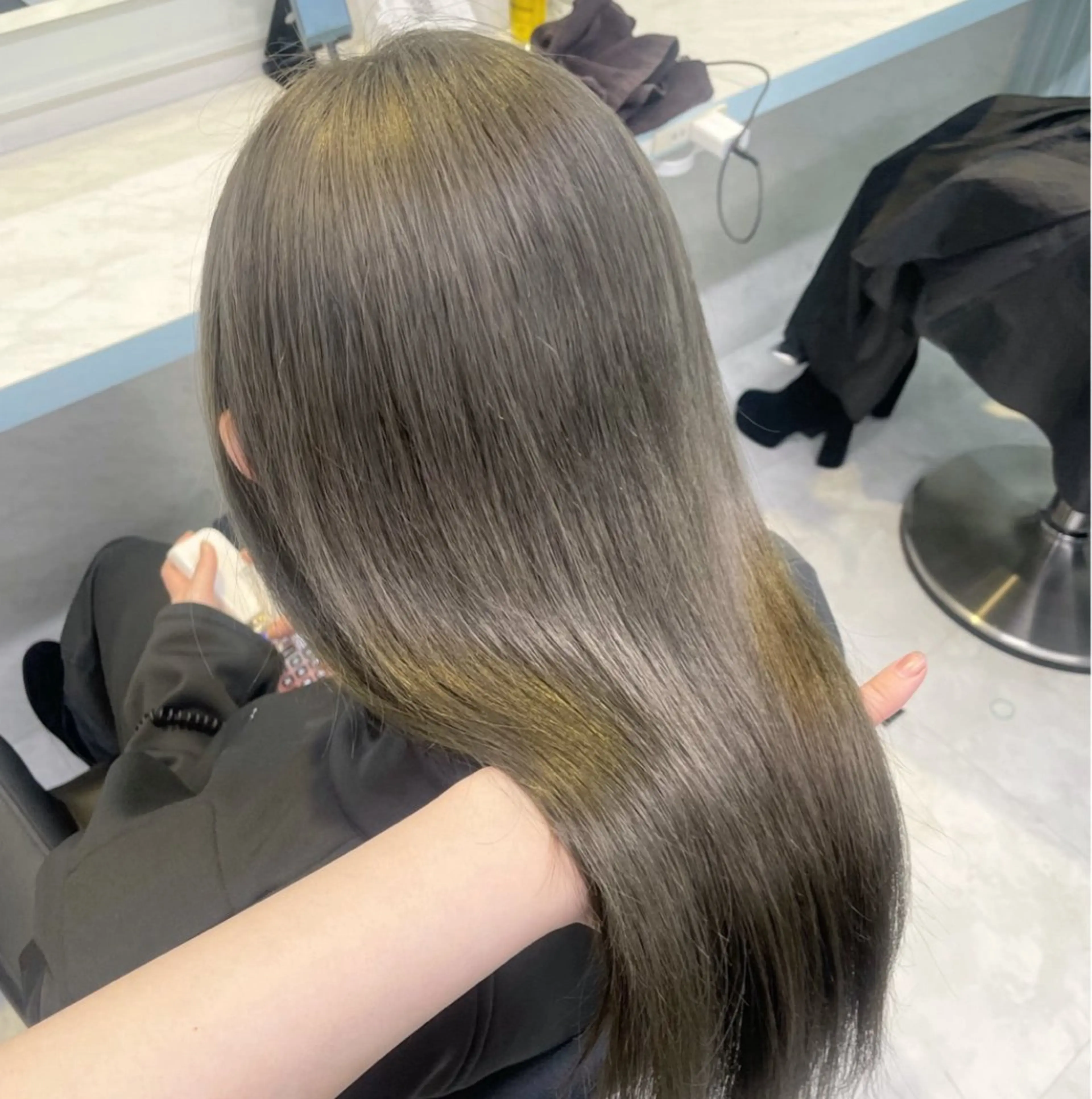 セミロング カラー 【美髪矯正/絹髪】 🎀hinano🎀のヘアスタイル