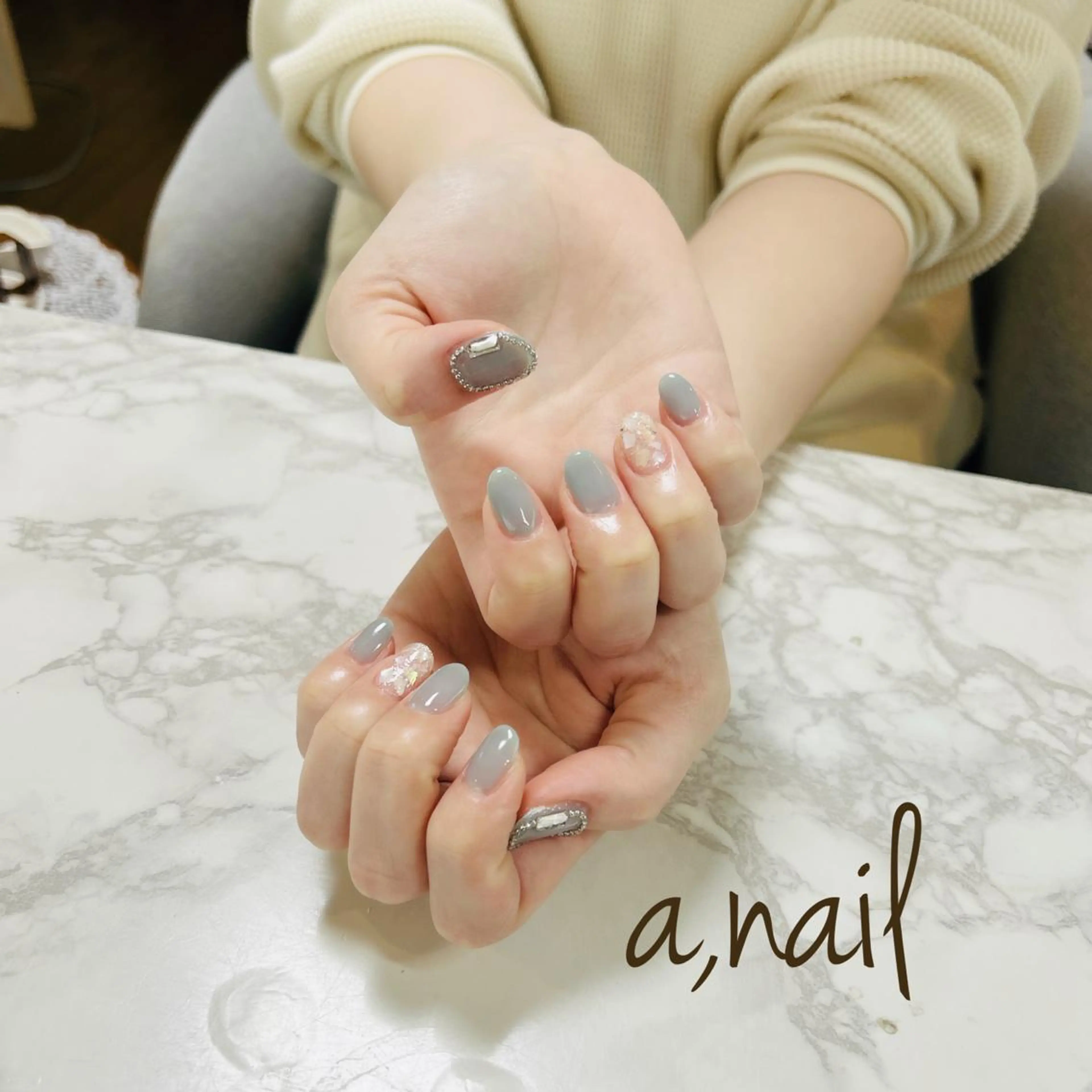 ネイル フットネイル ジェルネイル グラデーション オフィスネイル ワンカラーネイル ハンドネイル ネイルサロン エーネイルのネイルデザイン