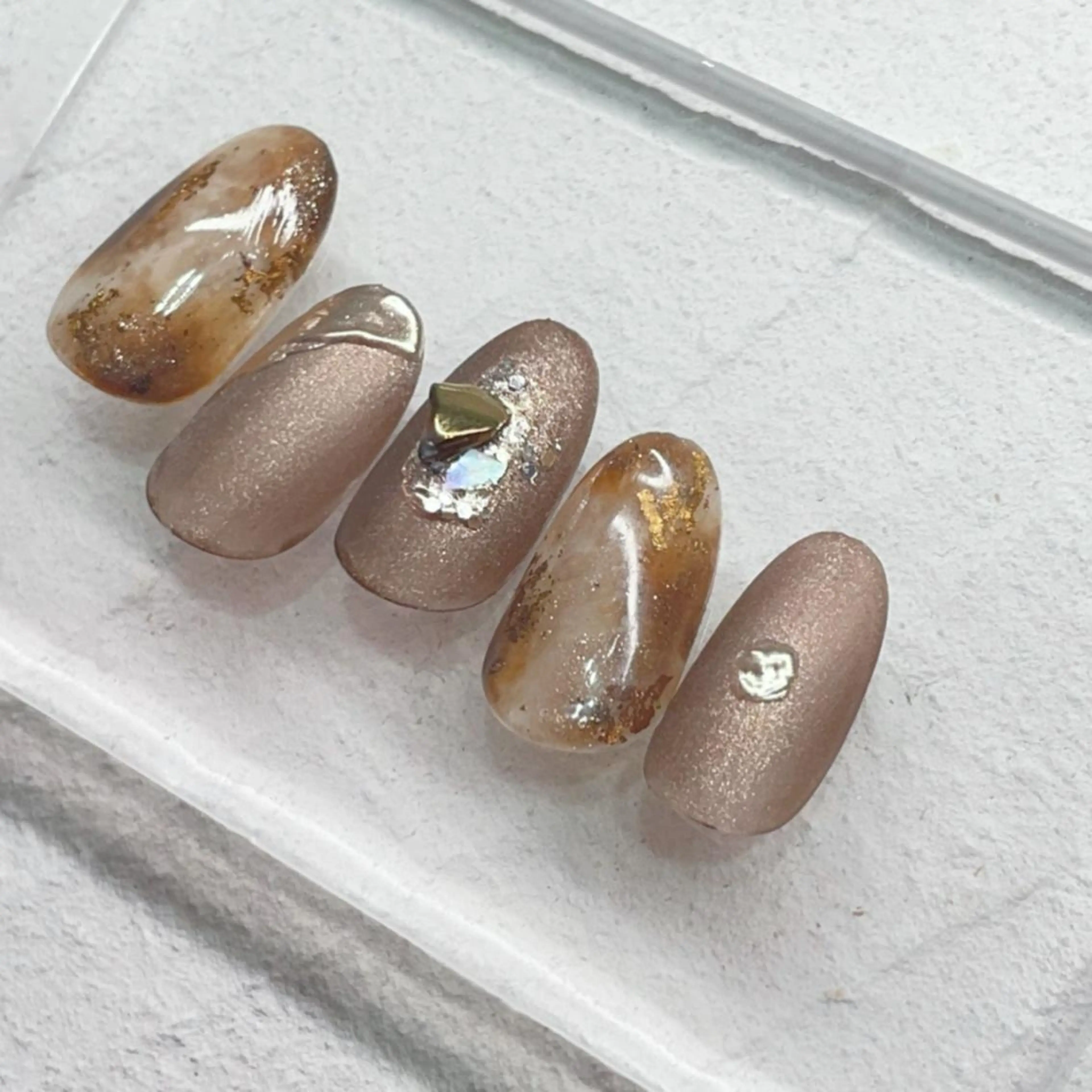 ミディアム Lety total beautyのネイルデザイン