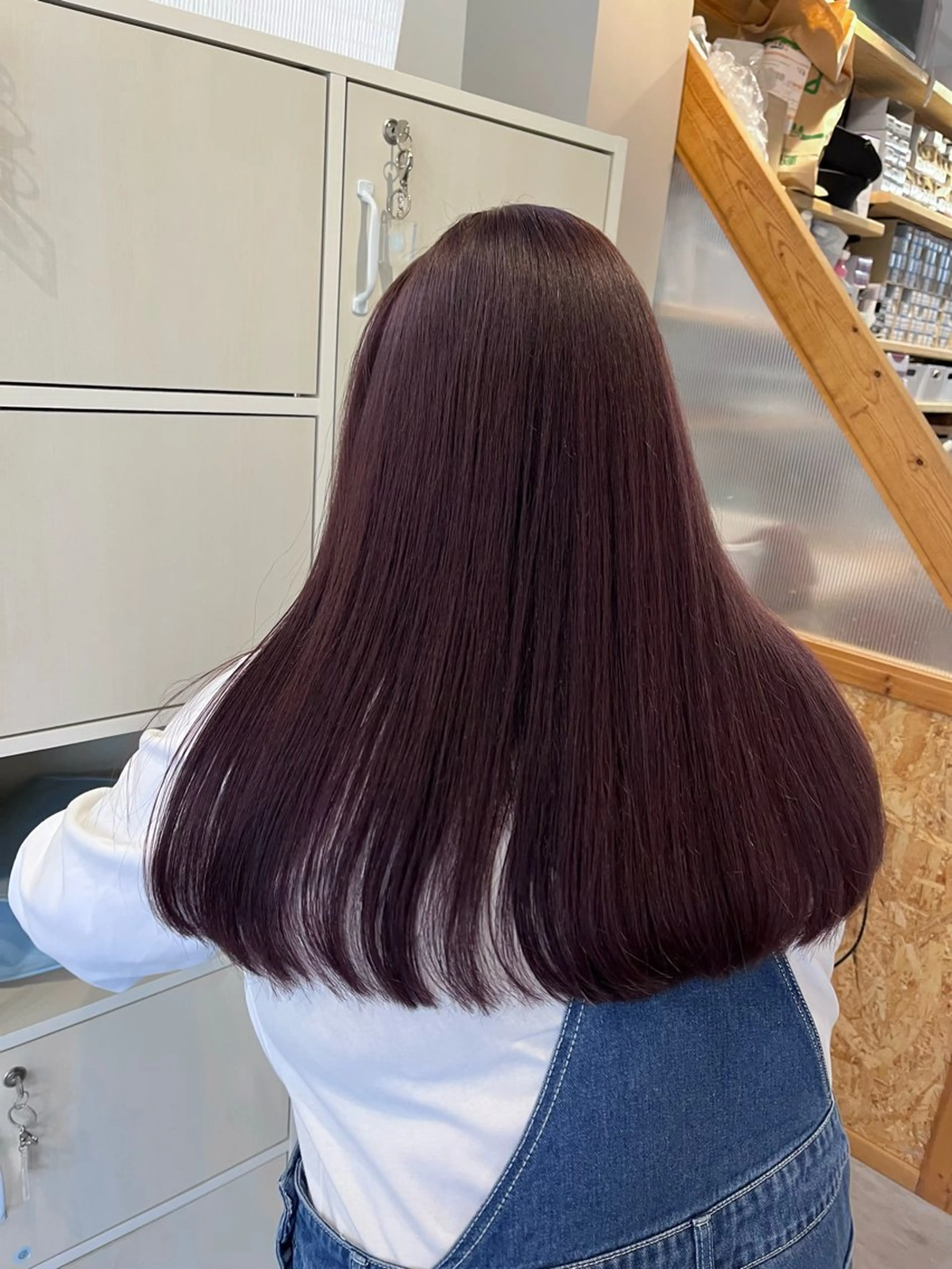 ロング ヘアカラー わだ なつきのヘアスタイル