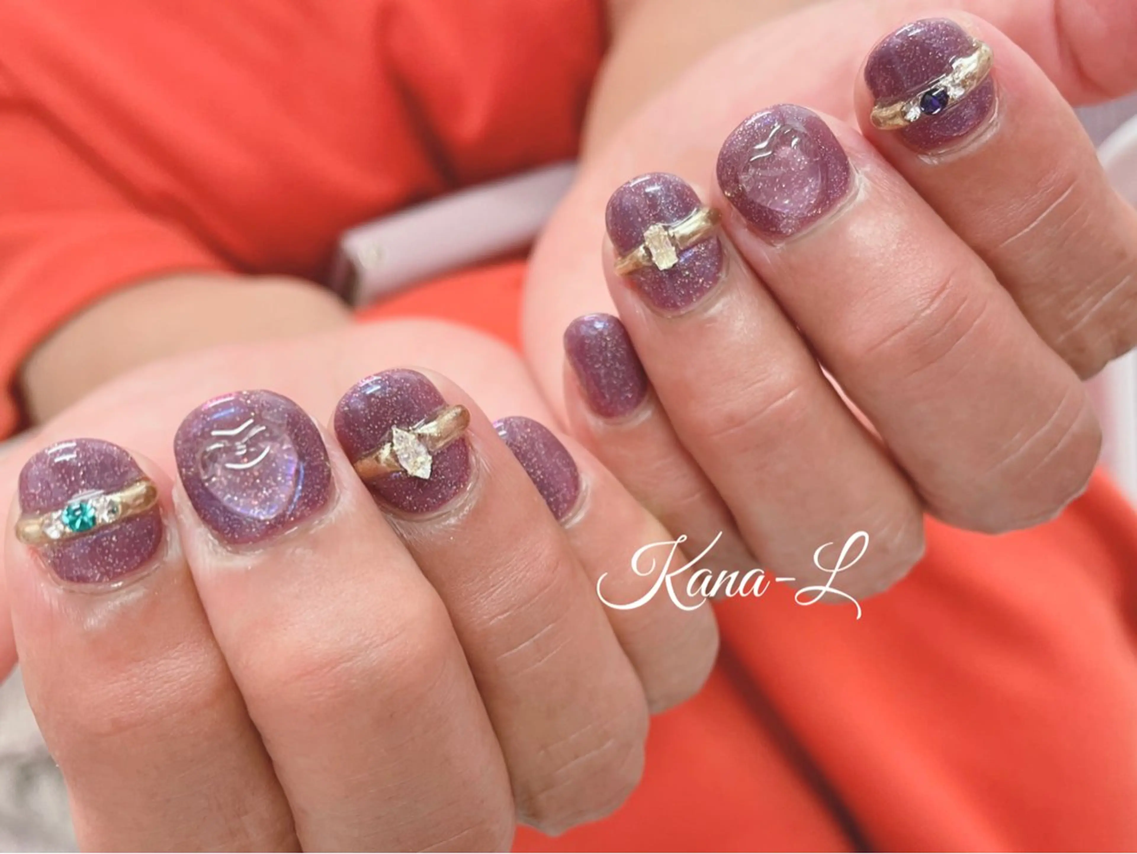 ネイル ジェルネイル キラキラネイル パラジェル ストーンネイル 芦辺 香奈のネイルデザイン