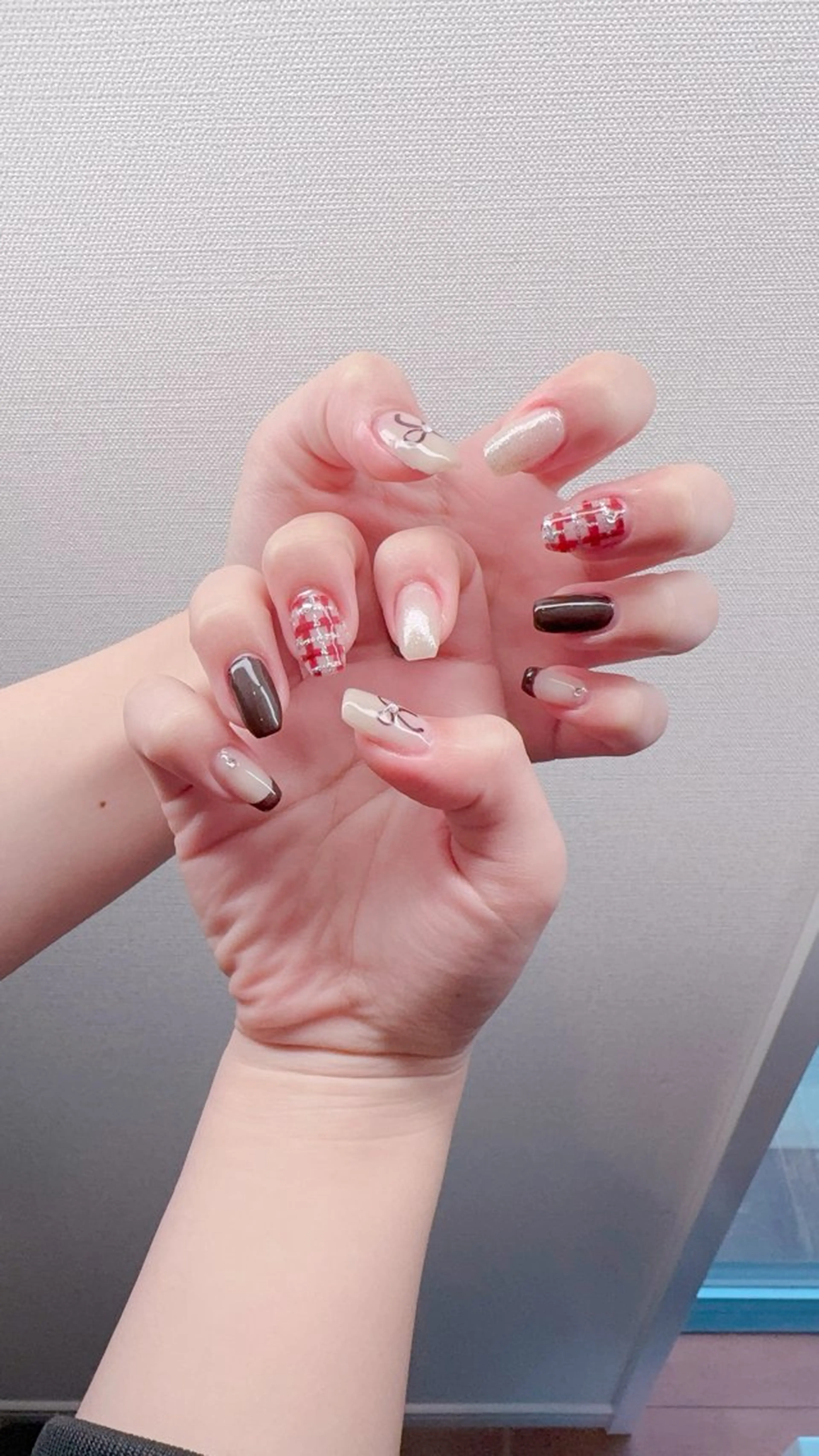 ネイル ハンドネイル GNARLYLIFE eyelash 飯塚のマツエク・マツパデザイン