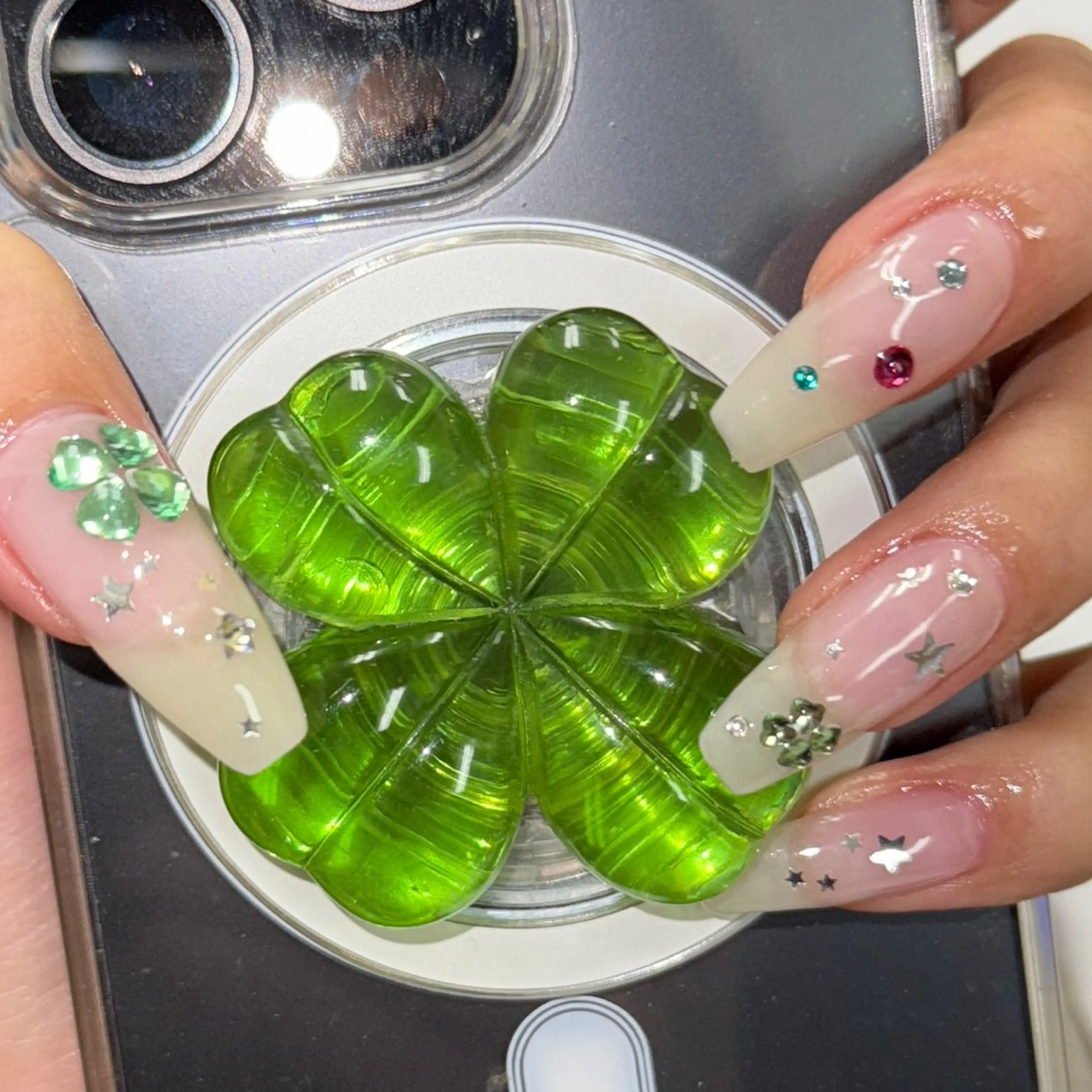 ネイル ハンドネイル niconail 🧣ayu 📍烏山のネイルデザイン