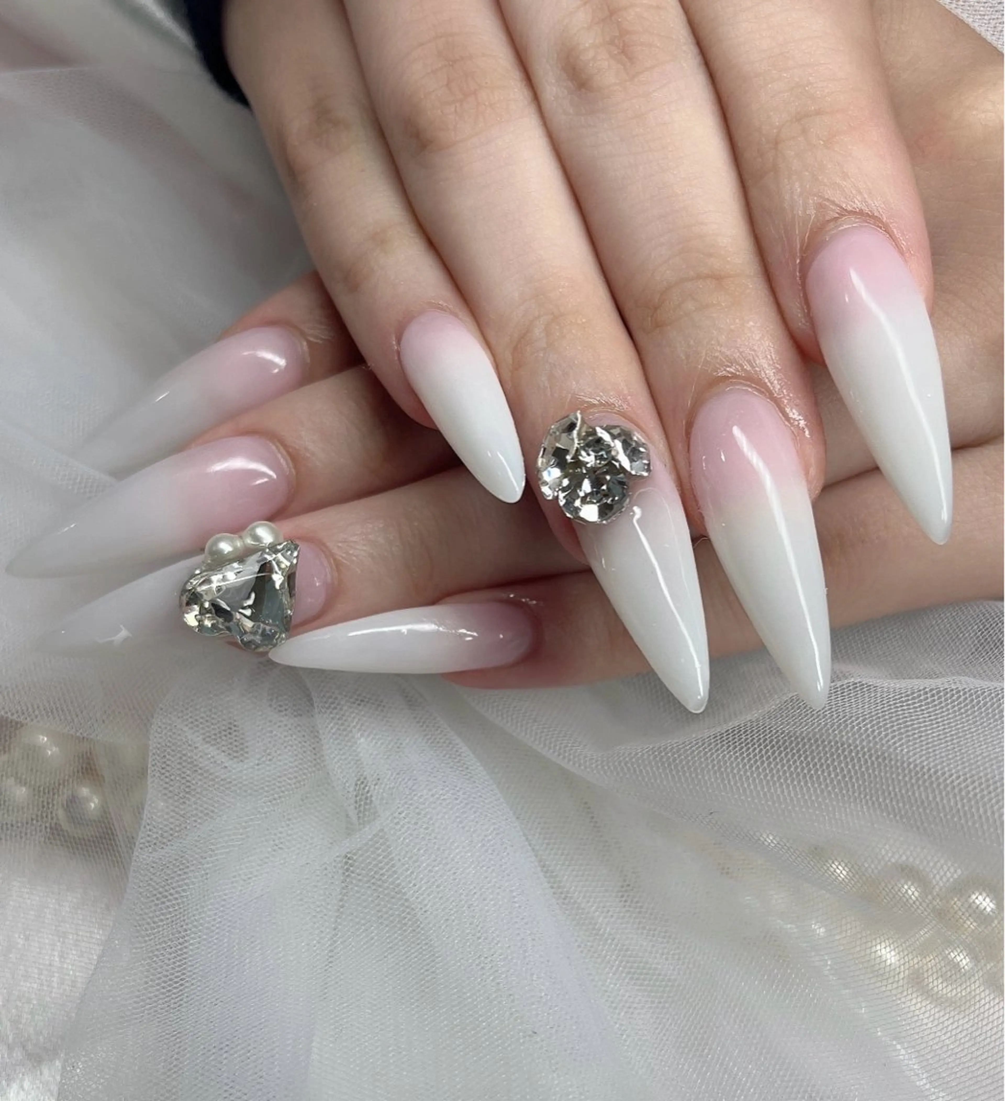 ネイル ハンドネイル YOLO NAILのネイルデザイン