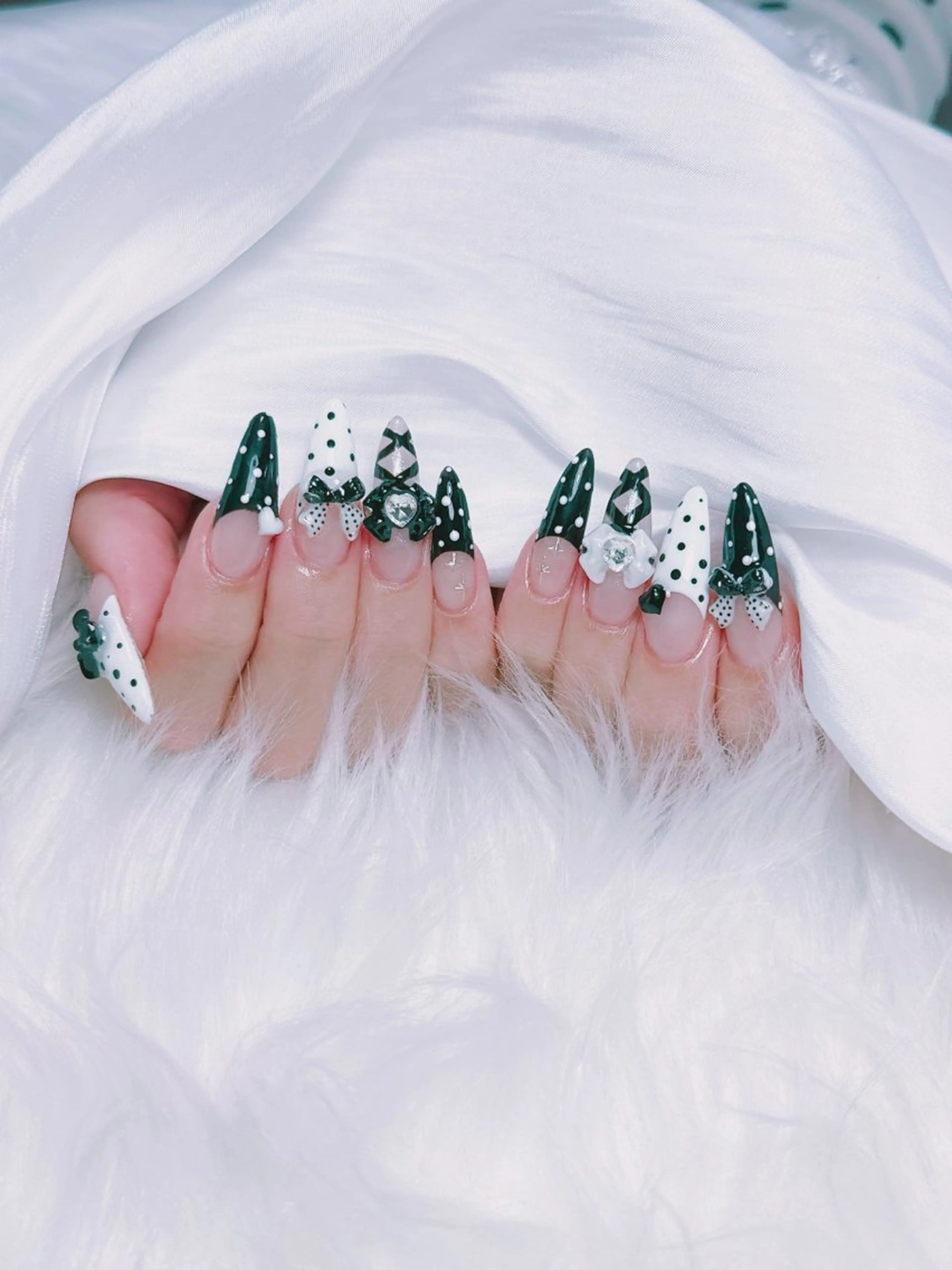 ネイル W·mai nail 関内のネイルデザイン