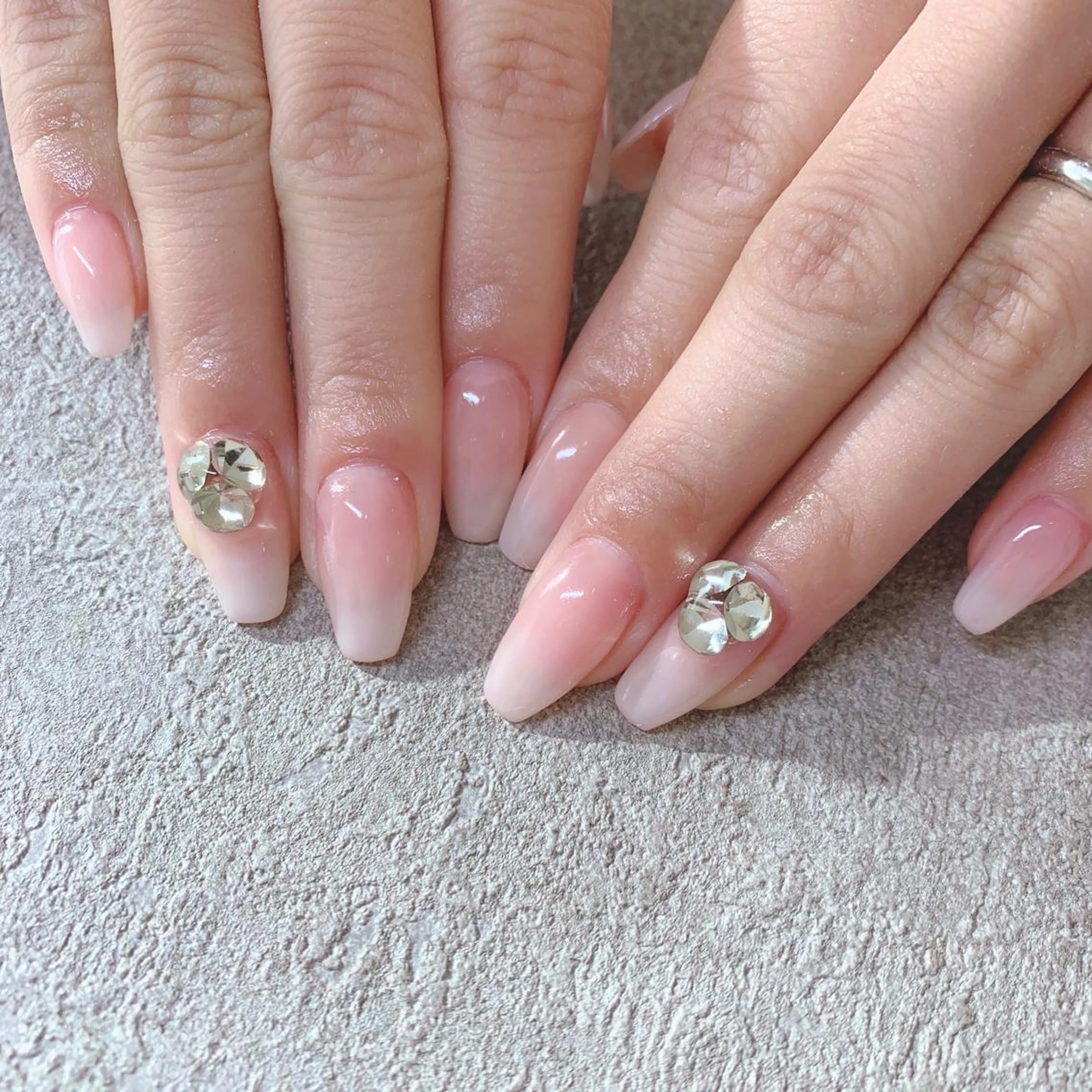 カラー ネイル ハンドネイル Cozy_ ilumのネイルデザイン