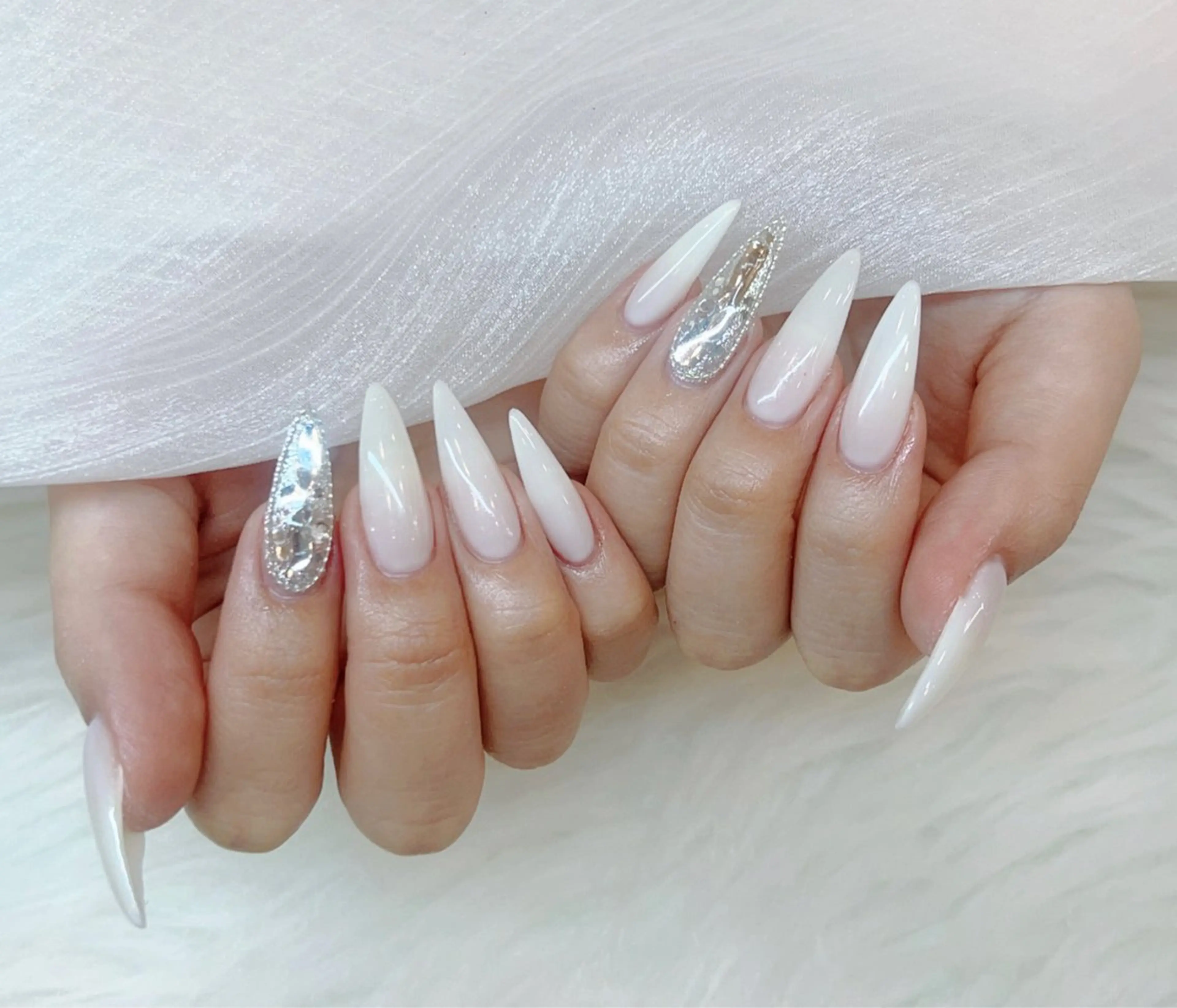 [ハンド]ワンカラー+埋め尽くし2本付きの写真