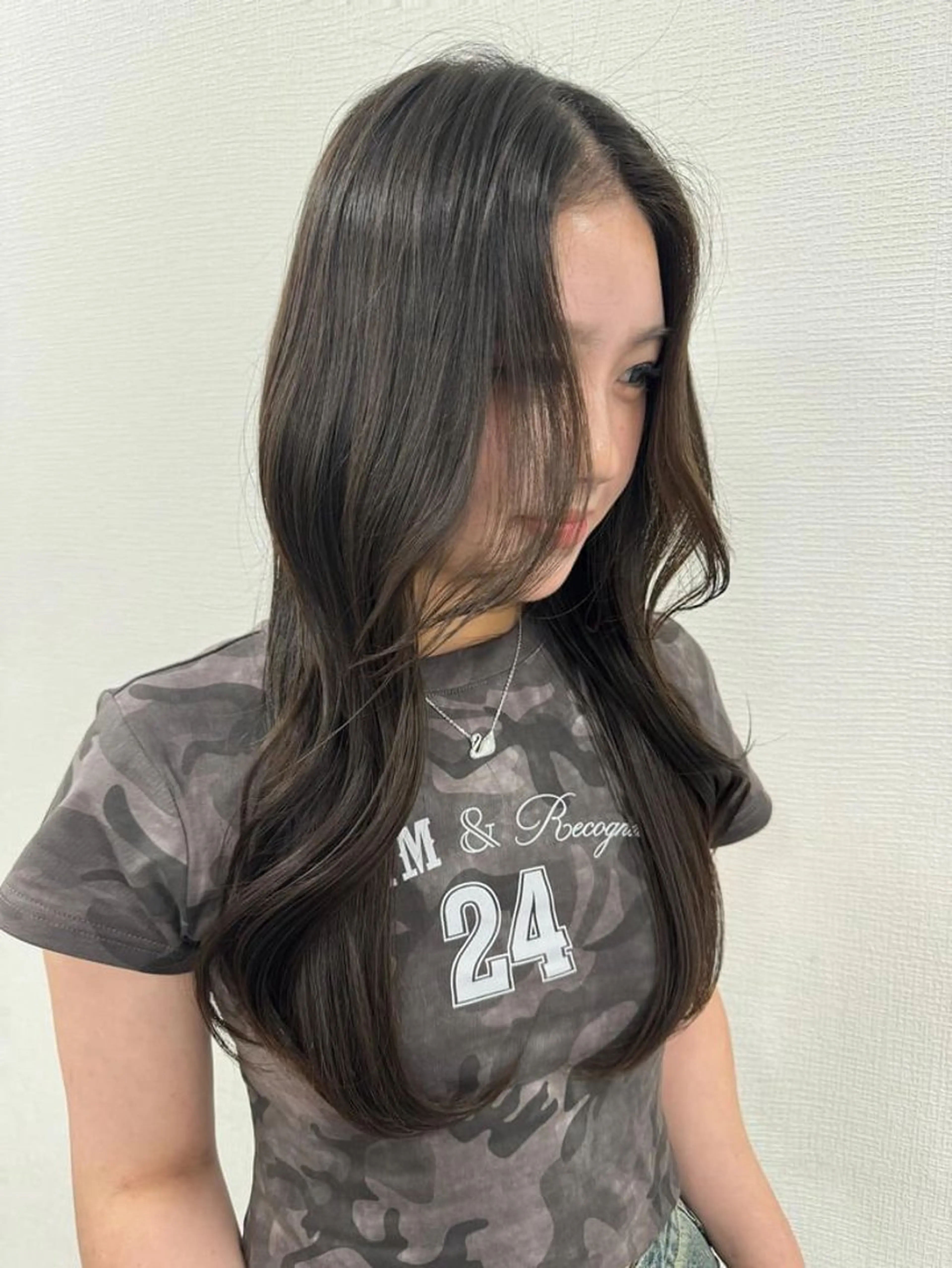 ロング ヘアアレンジ カット トリートメント ヘッドスパ ヘアセット 韓国レイヤーカット /韓国トレンドカラーのヘアスタイル