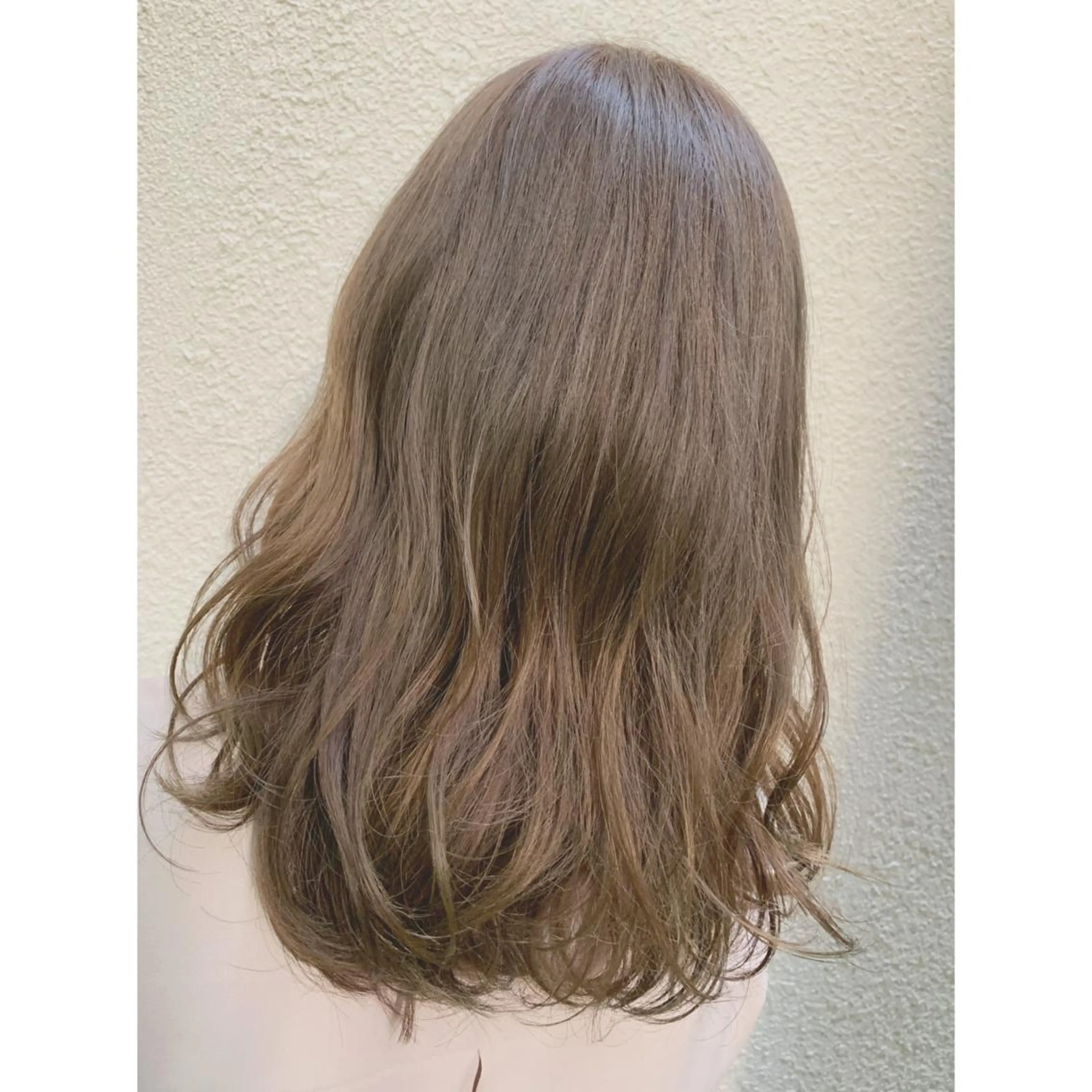セミロング ヘッドスパニスト YUZURIのヘアスタイル