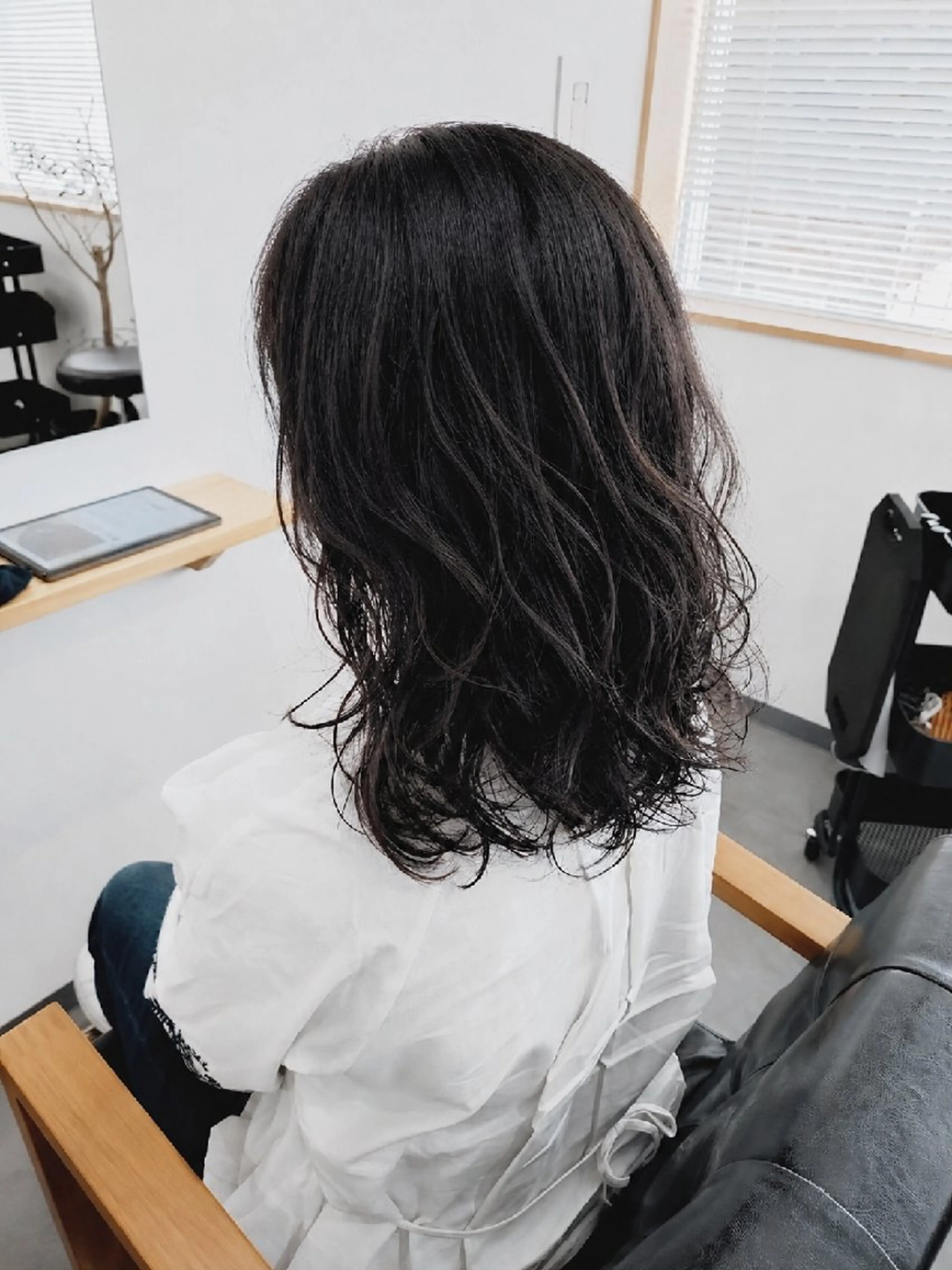 ミディアム ミディアムパーマ レイヤーカット 津田 りえのヘアスタイル