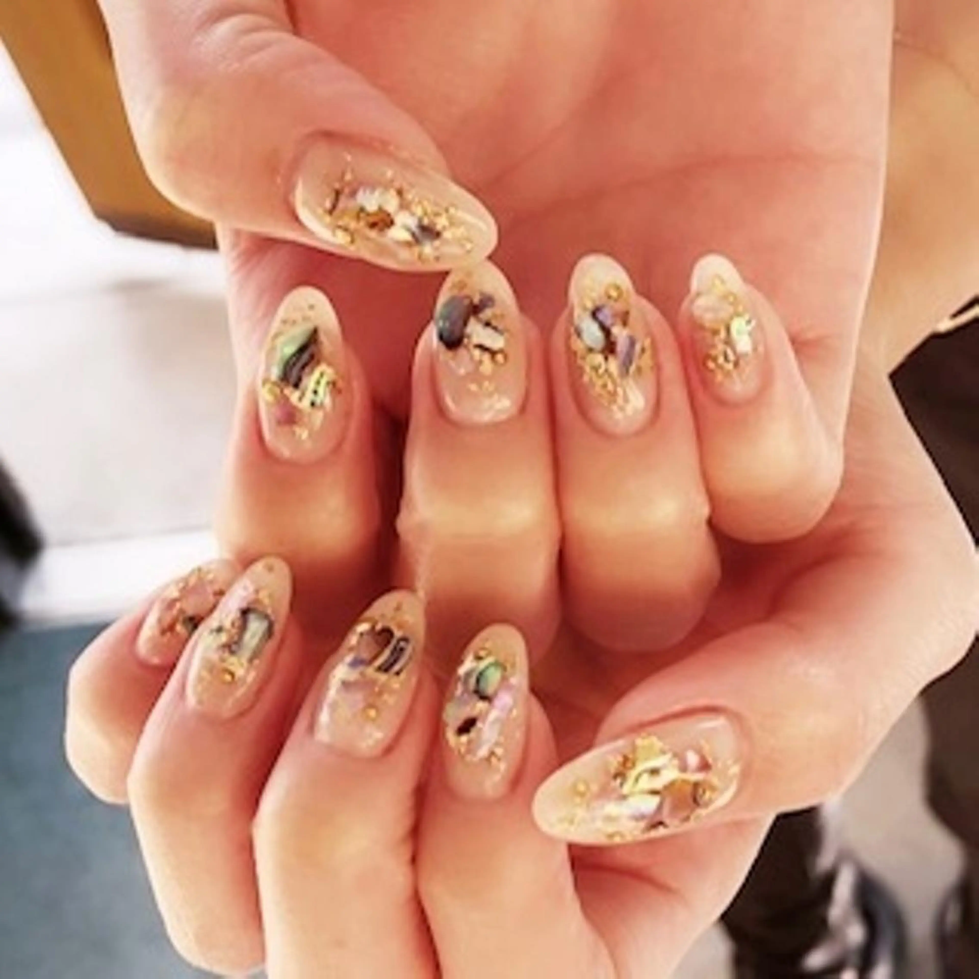 ネイル 持ち込み 八木 香澄のネイルデザイン