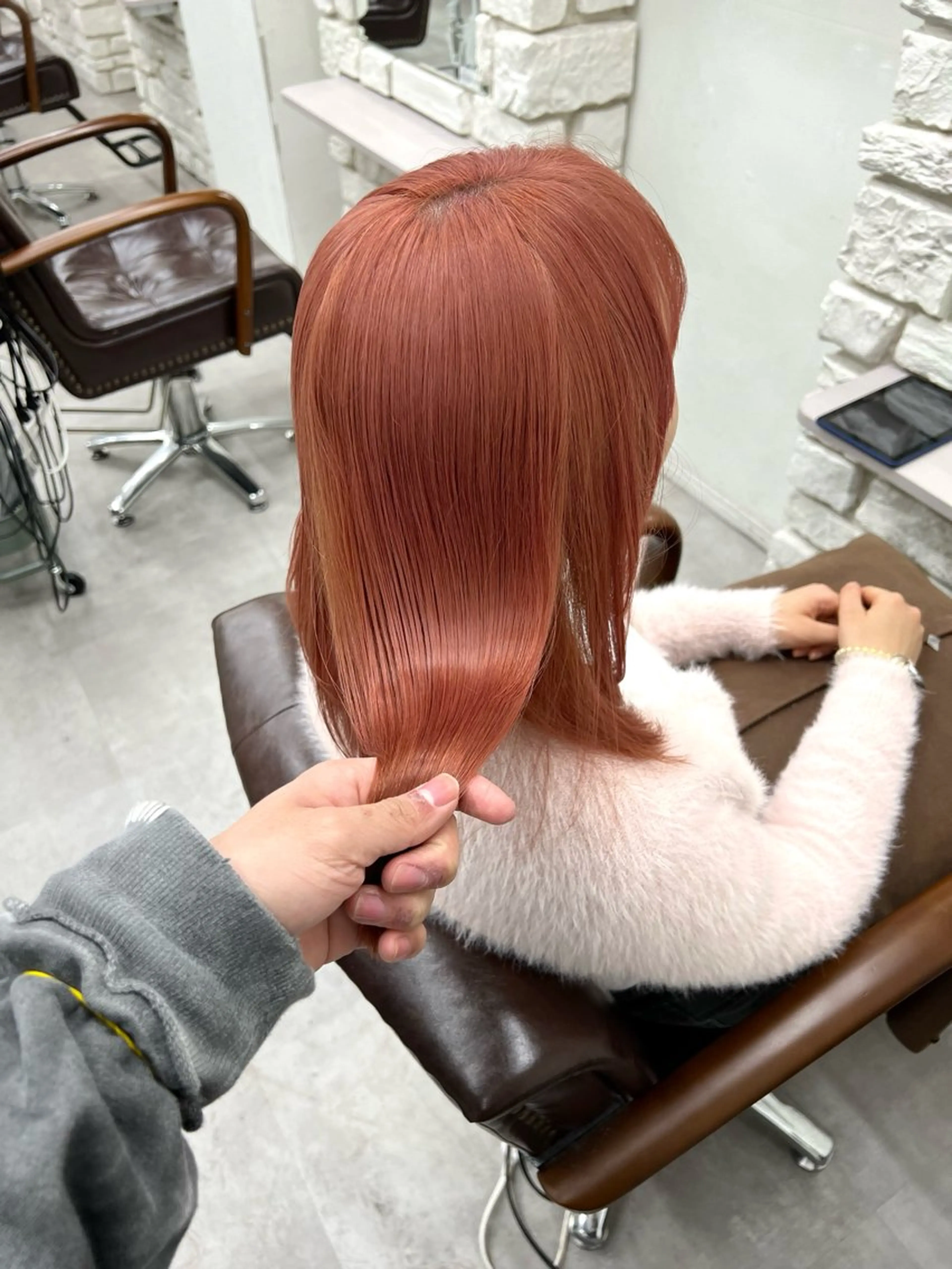 ミディアム カラー ブリーチ ケアブリーチ ピンクカラー ナチュラルヘア/ 似合わせ/三宅 昌太のヘアスタイル