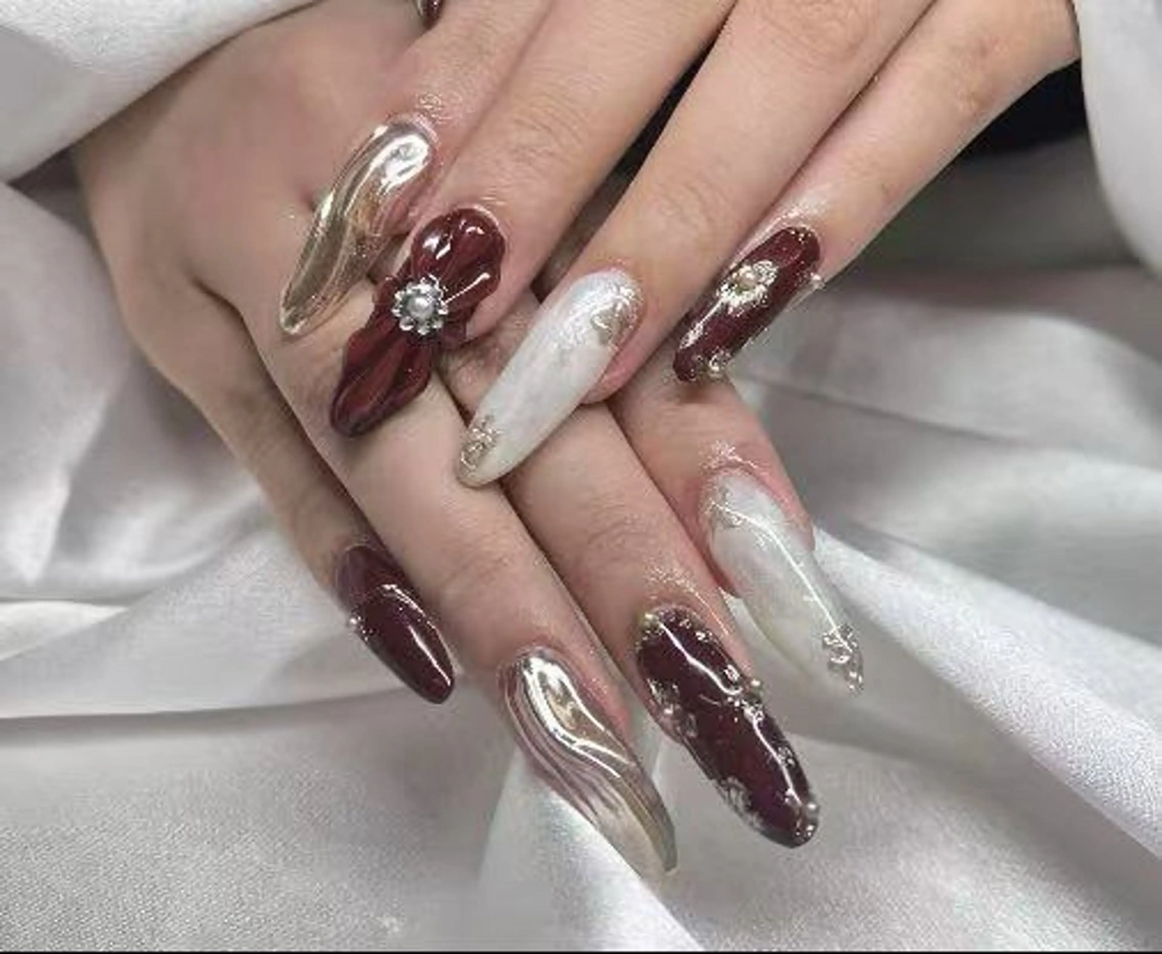 ✨新規のみ✨チップ長さ出し10本やり放題　⭐️パーツ､ストーンつけ放題の写真